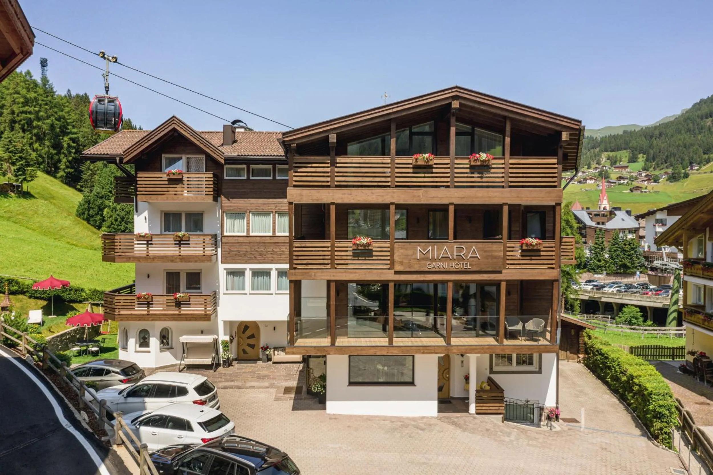 Garni Hotel Miara - Your Dolomites Home