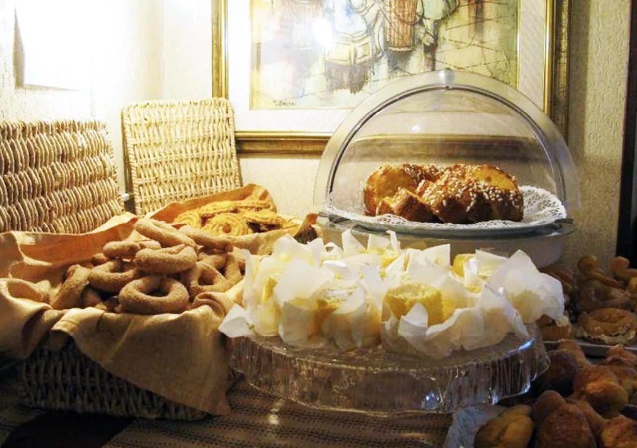 Buffet breakfast in Hotel Bucaneve