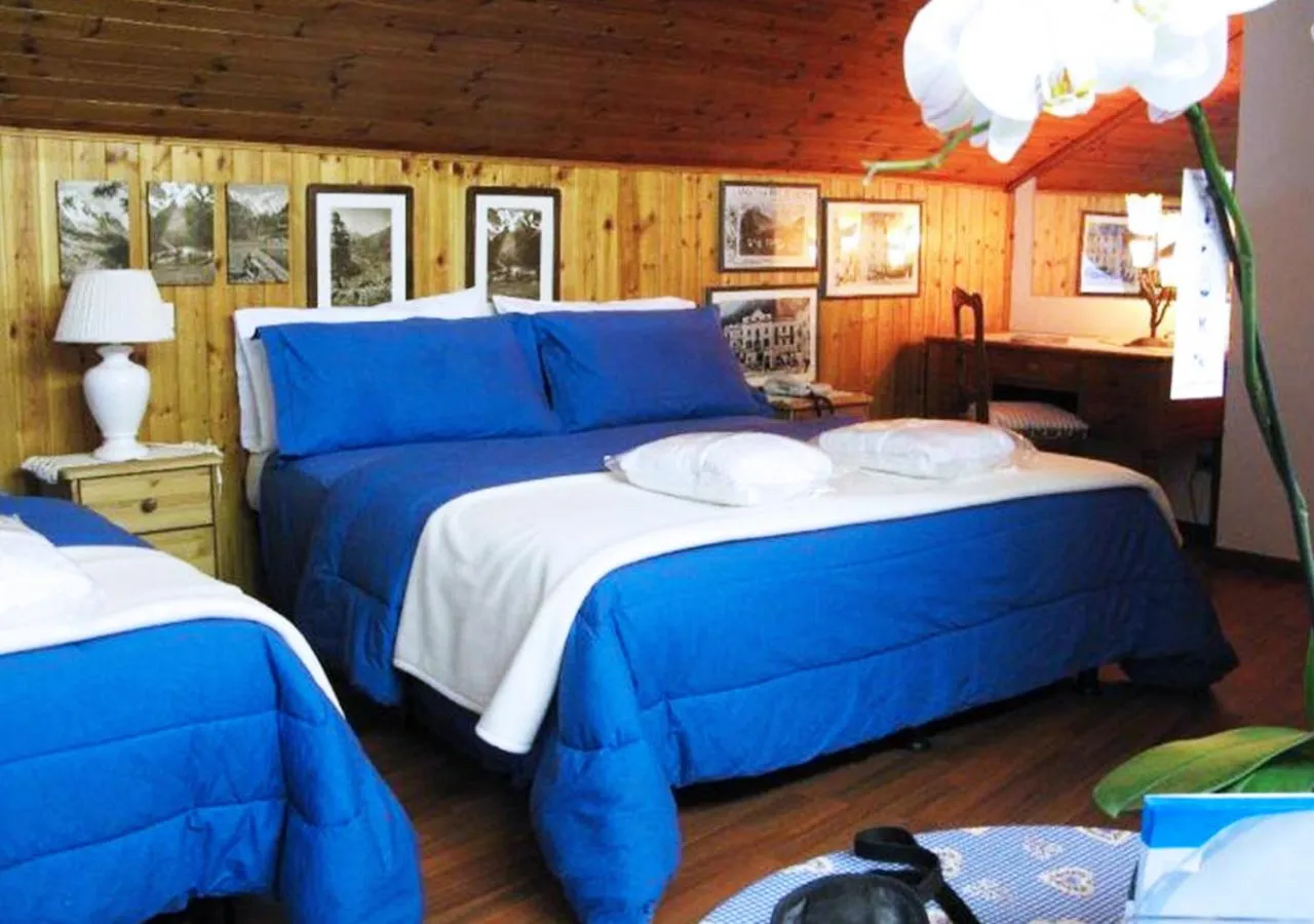 Photo of the whole room, Bed in Hotel Bucaneve