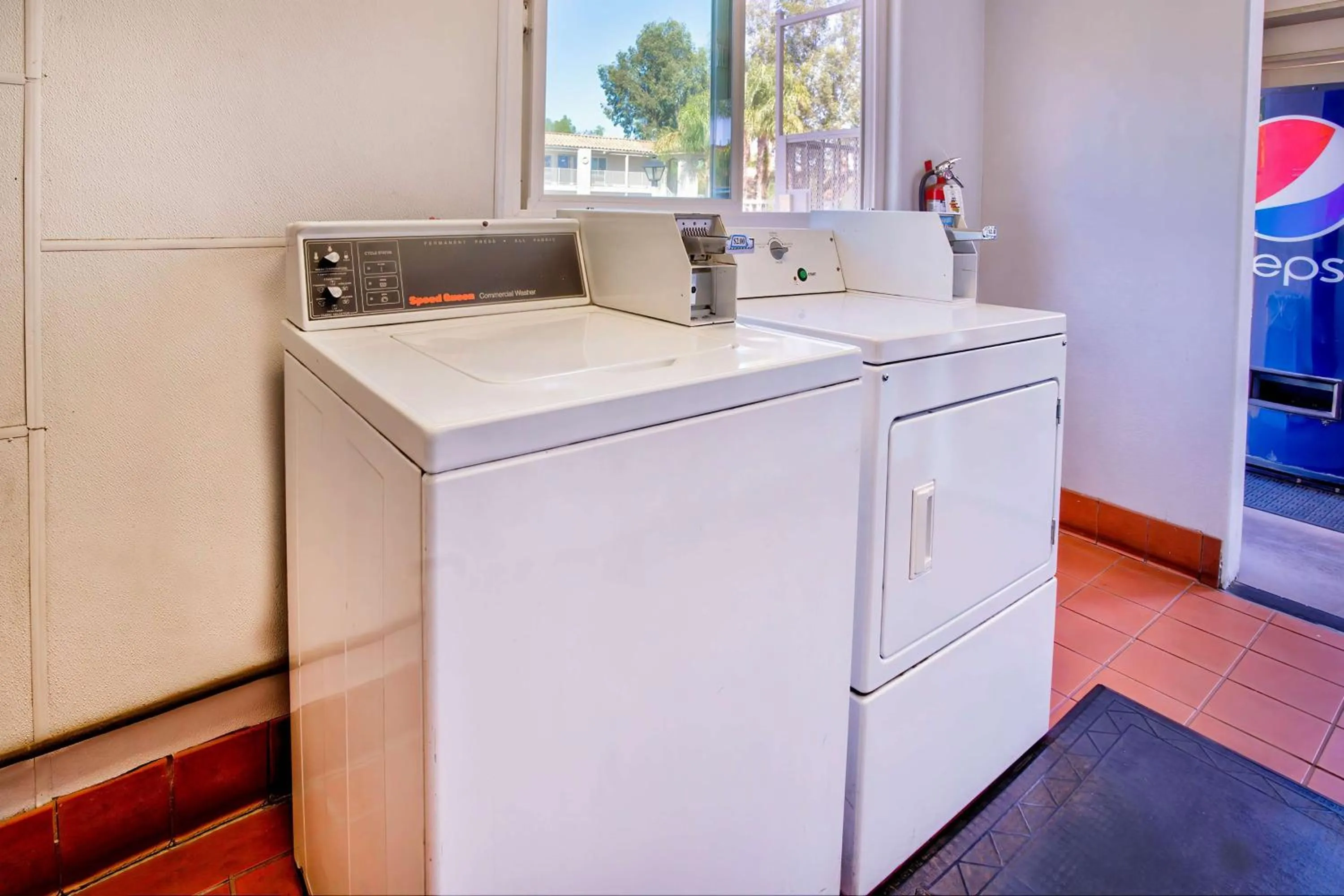 Property building in Motel 6-Menifee, CA