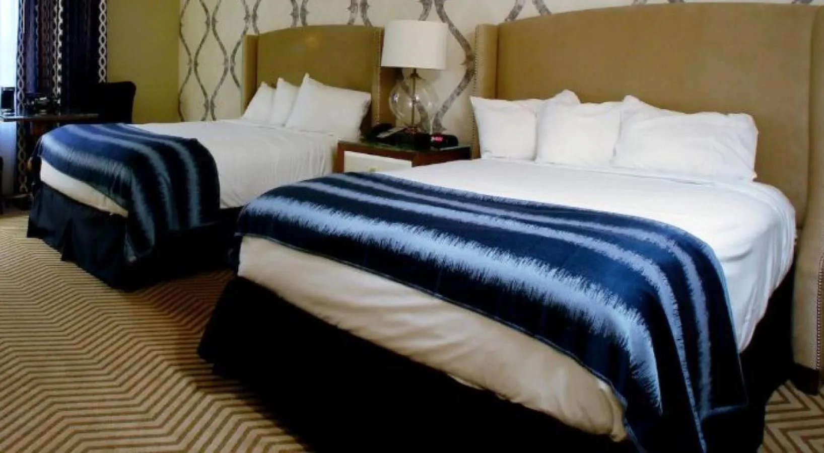 Bed in Harrah's Kansas City, A Caesars Destination