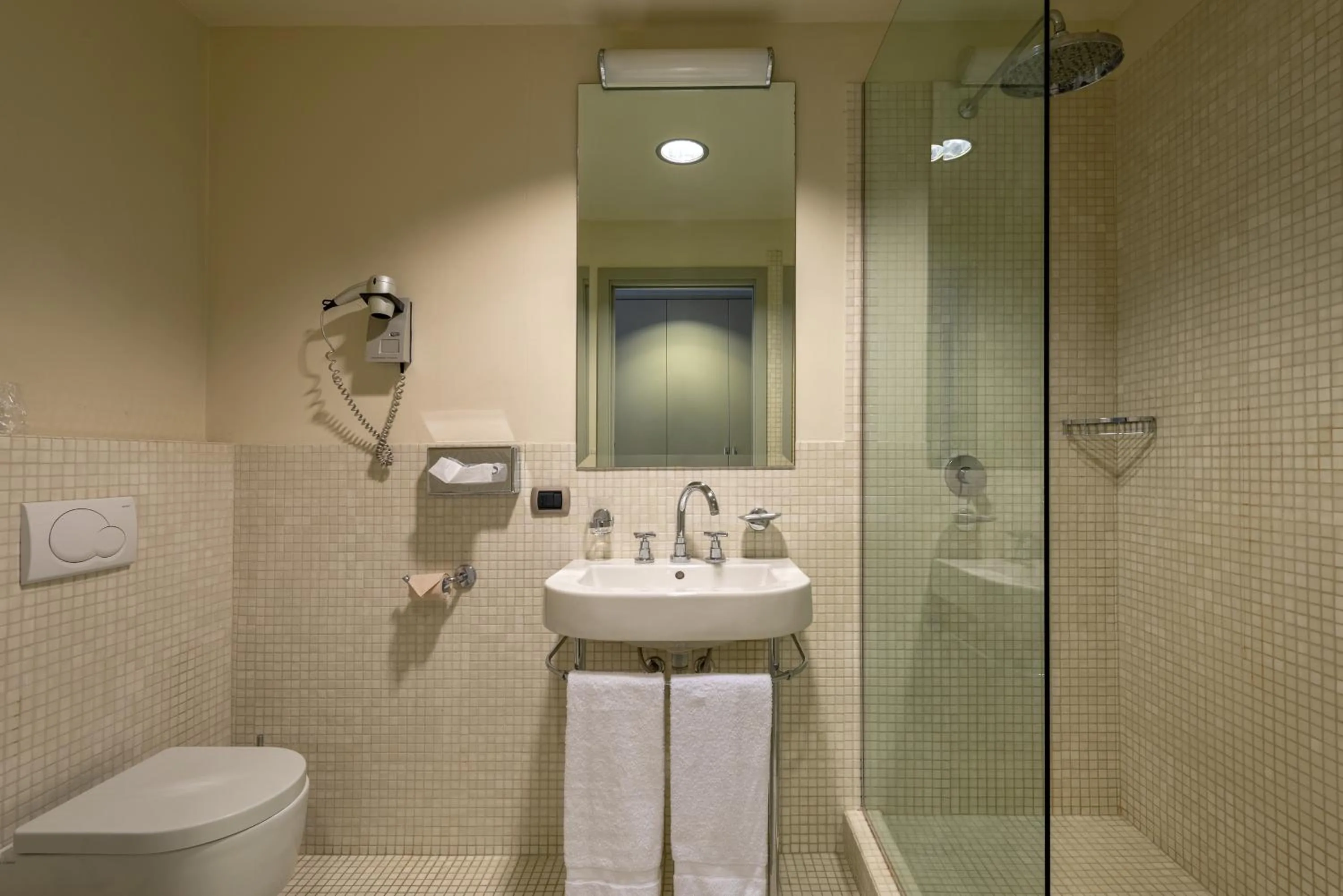 Bathroom in Hotel Milano