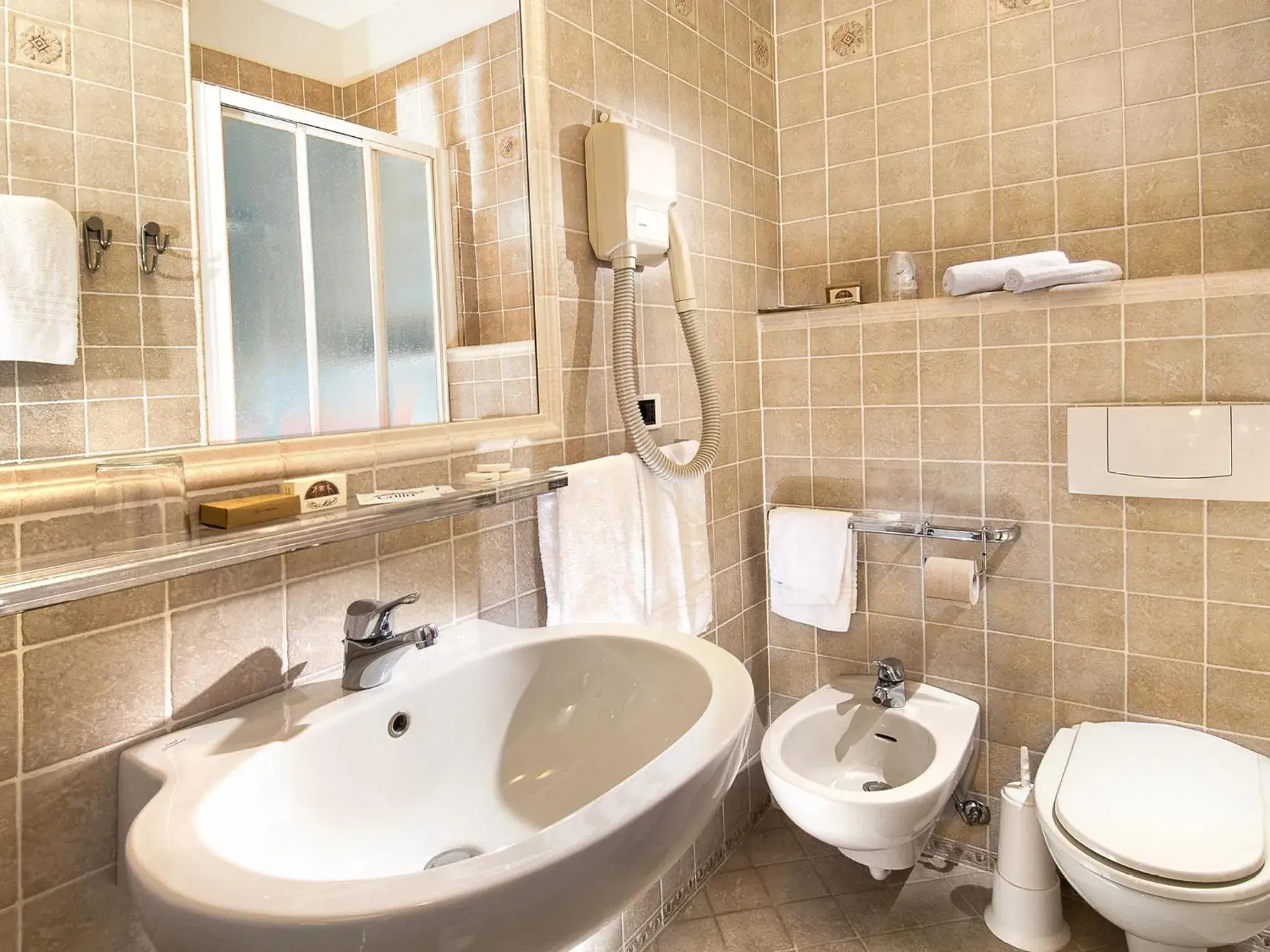 Triple Room with Balcony and Lake View in Hotel Milano Triple Room with Balcony and Lake View in Hotel Milano