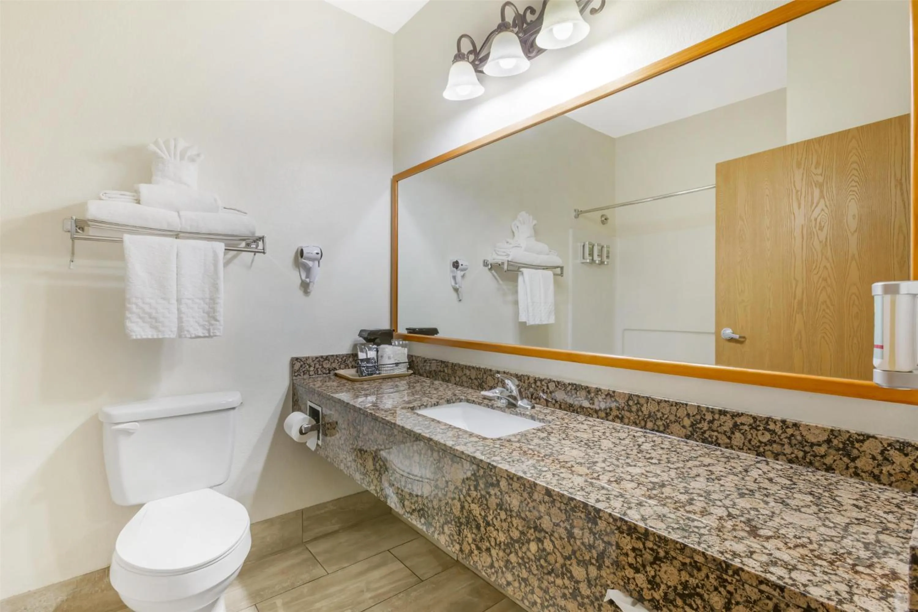 Bathroom in Best Western Gold Canyon Inn & Suites