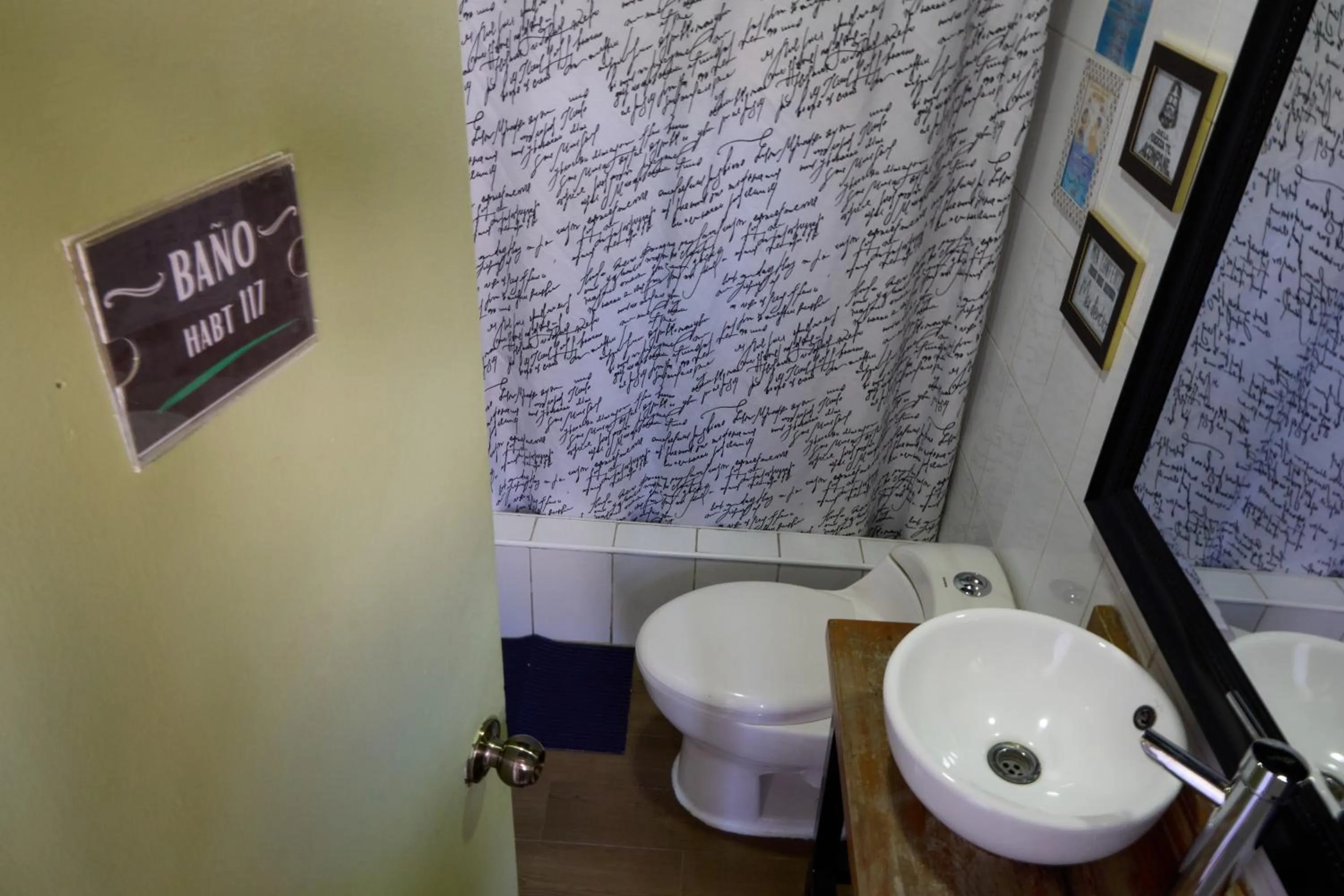 Bathroom in Hostal Providencia