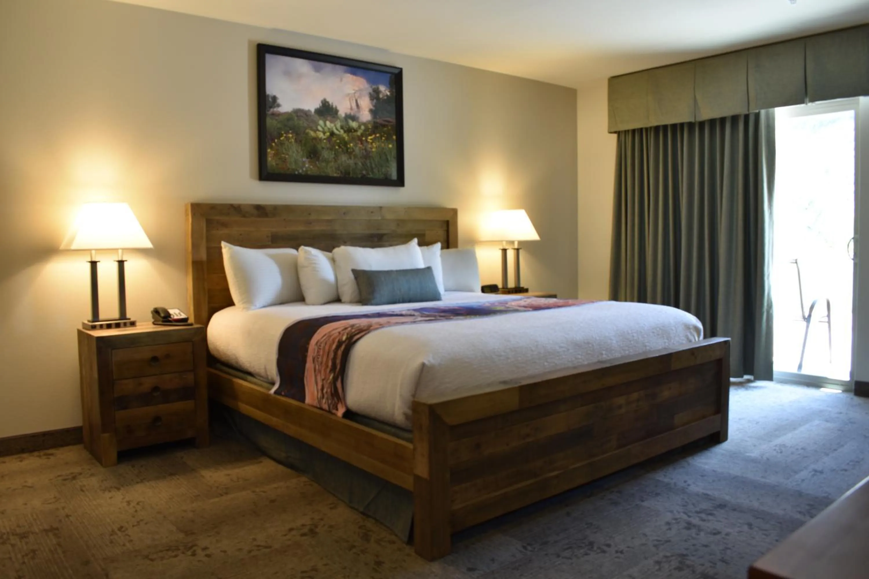 Bedroom, Bed in Bumbleberry Inn
