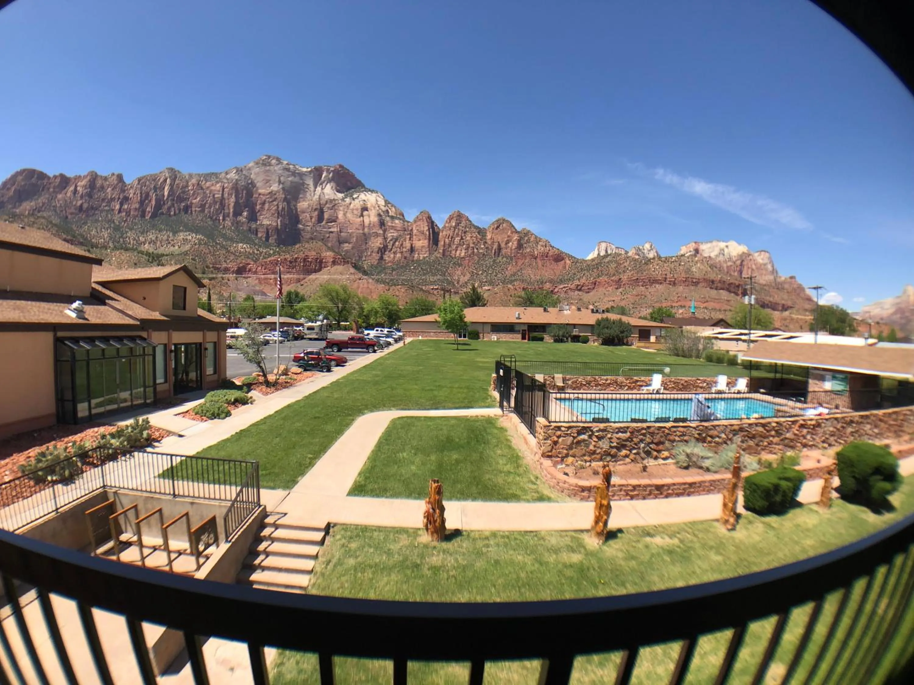 Balcony/Terrace in Bumbleberry Inn