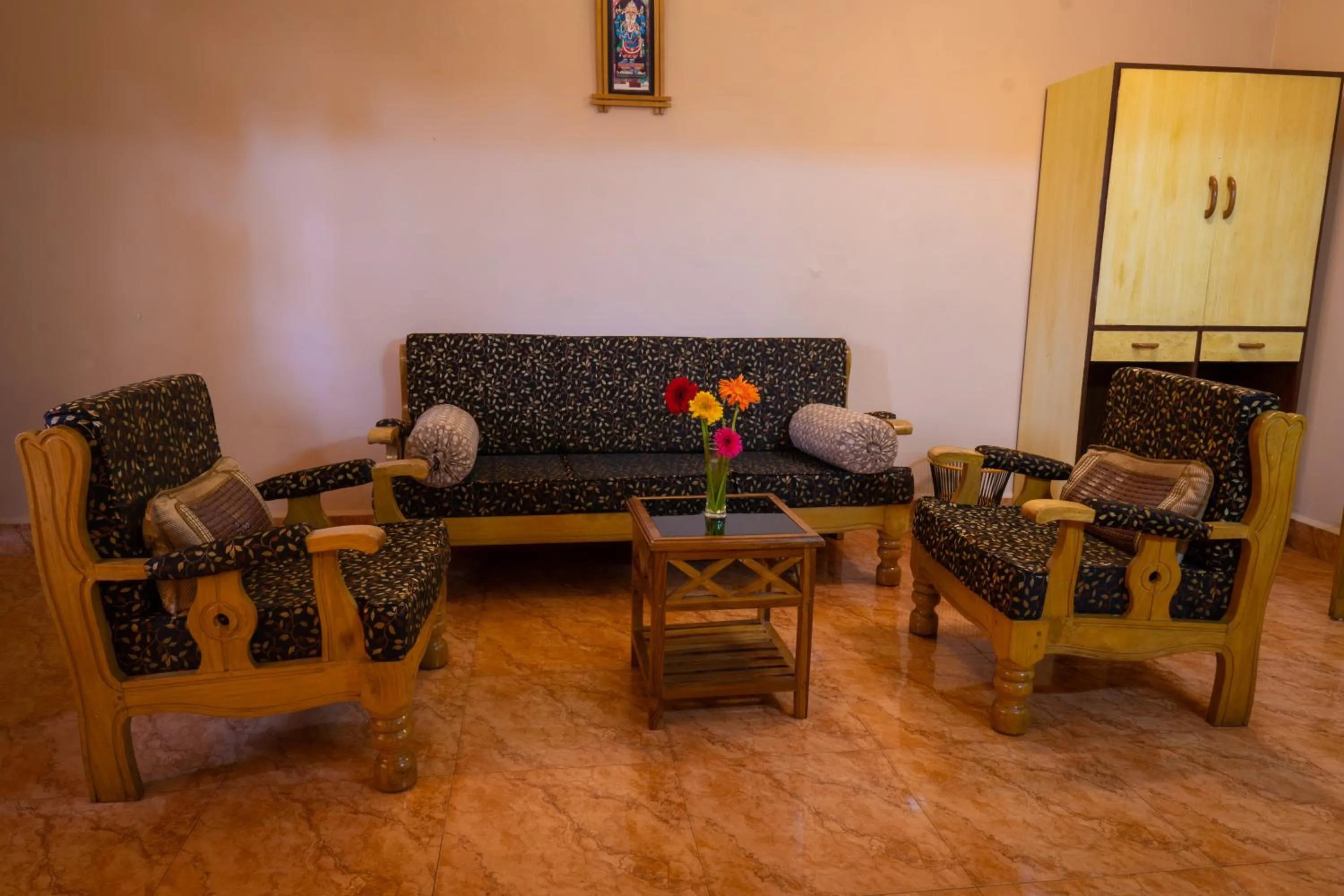 Living room in Alcove Resort Vagator