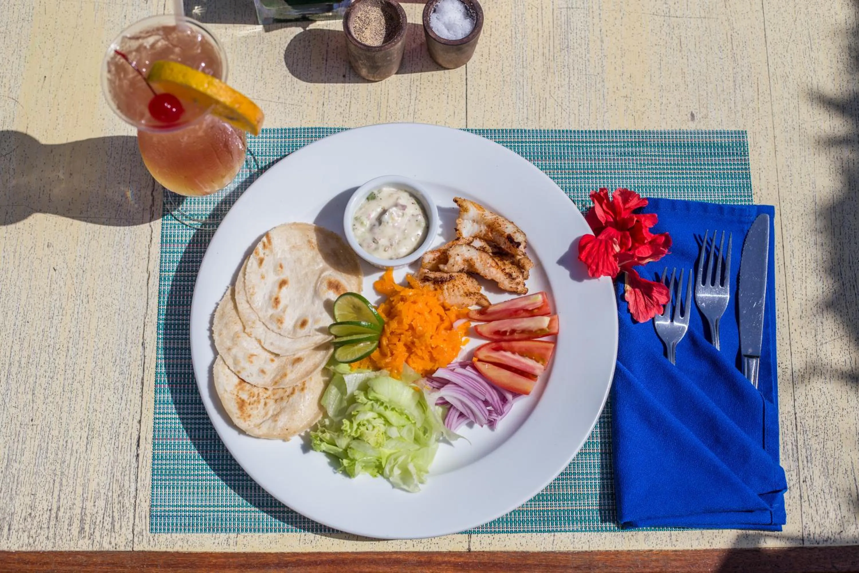 Food and drinks in Hopkins Bay Belize a Muy'Ono Resort