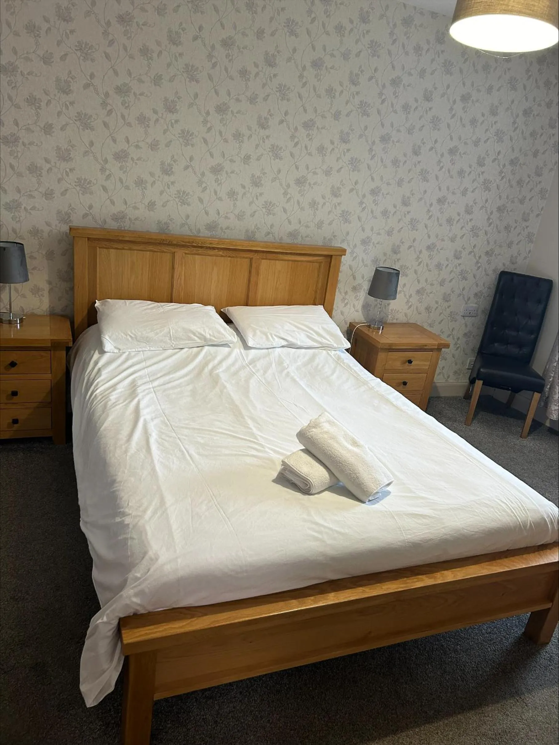 Bedroom, Bed in Whisky Capital Inn