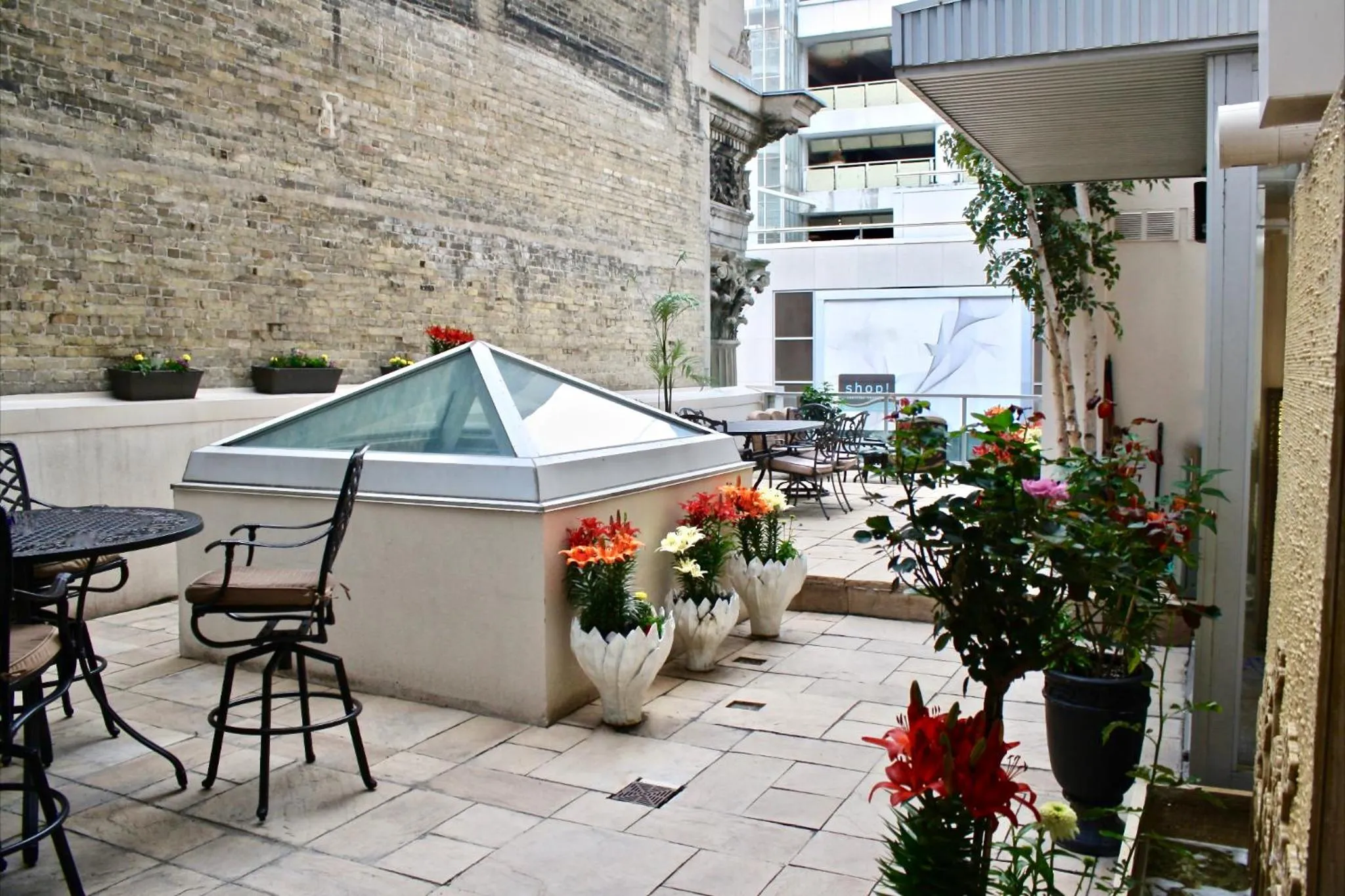 Balcony/Terrace in Yonge Suites Apart Hotel