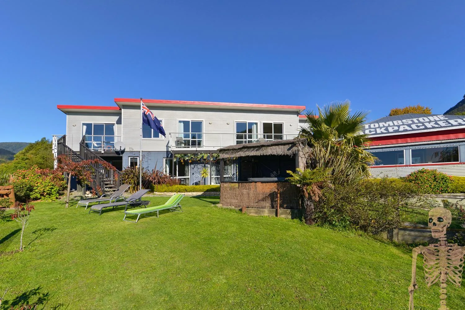 Tombstone Motel, Lodge & Backpackers