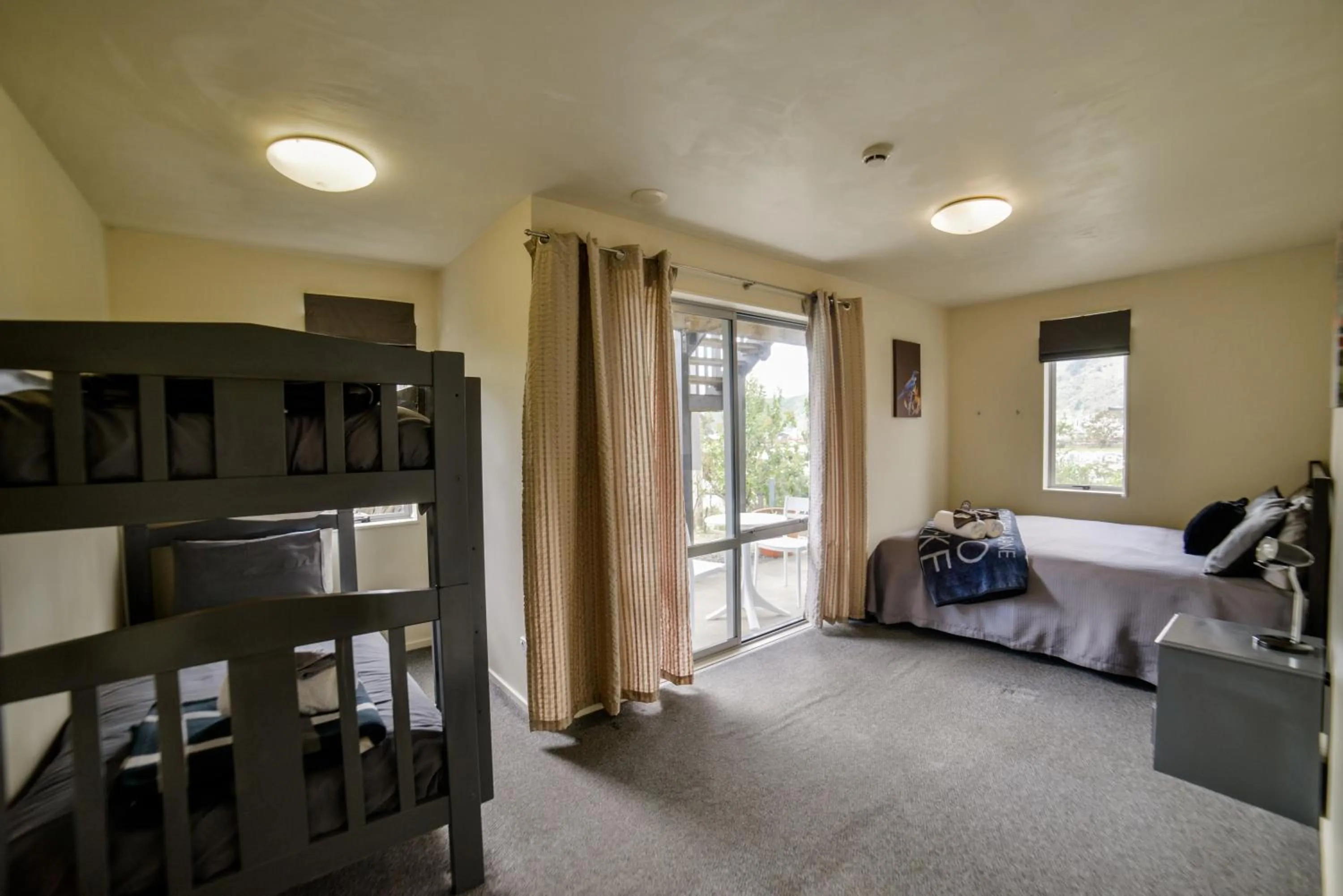 Bed in Tombstone Motel, Lodge & Backpackers