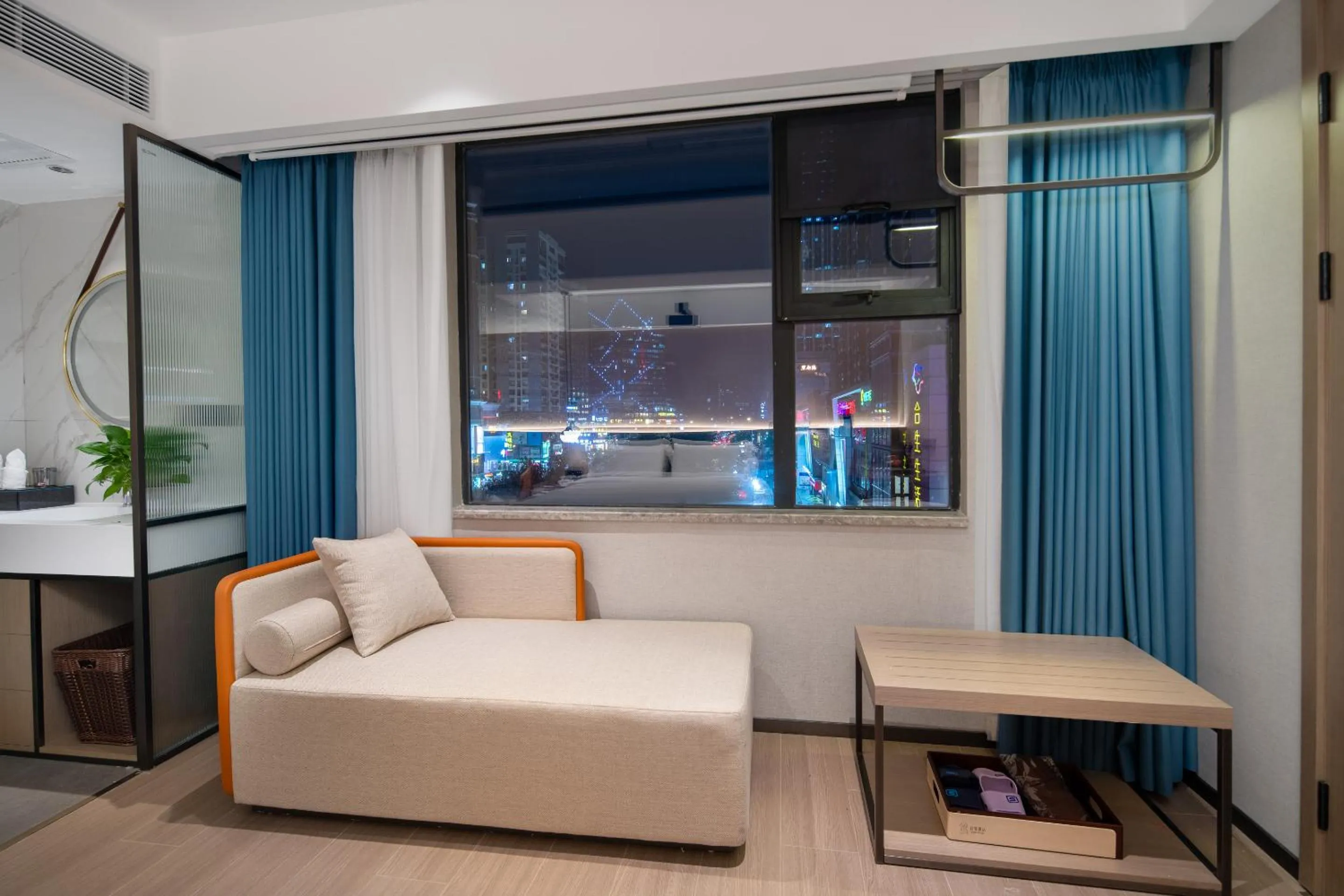 Seating area in Yizhi Hotel Changgang Metro Station - Free Shuttle Bus during Canton Fair