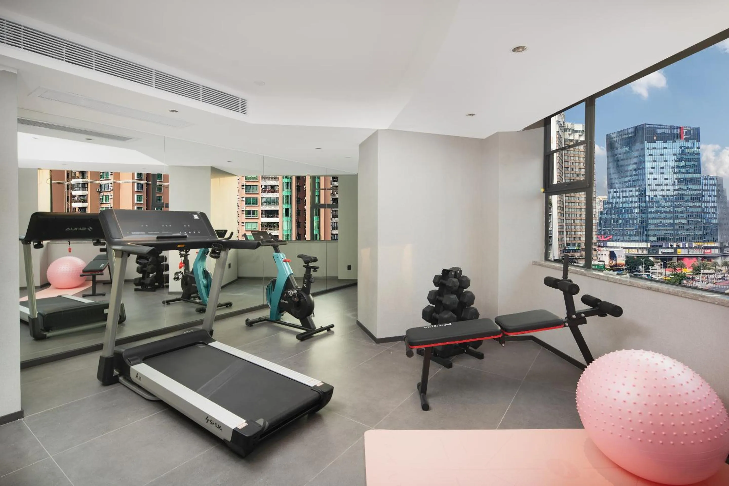 Fitness centre/facilities in Yizhi Hotel Changgang Metro Station - Free Shuttle Bus during Canton Fair