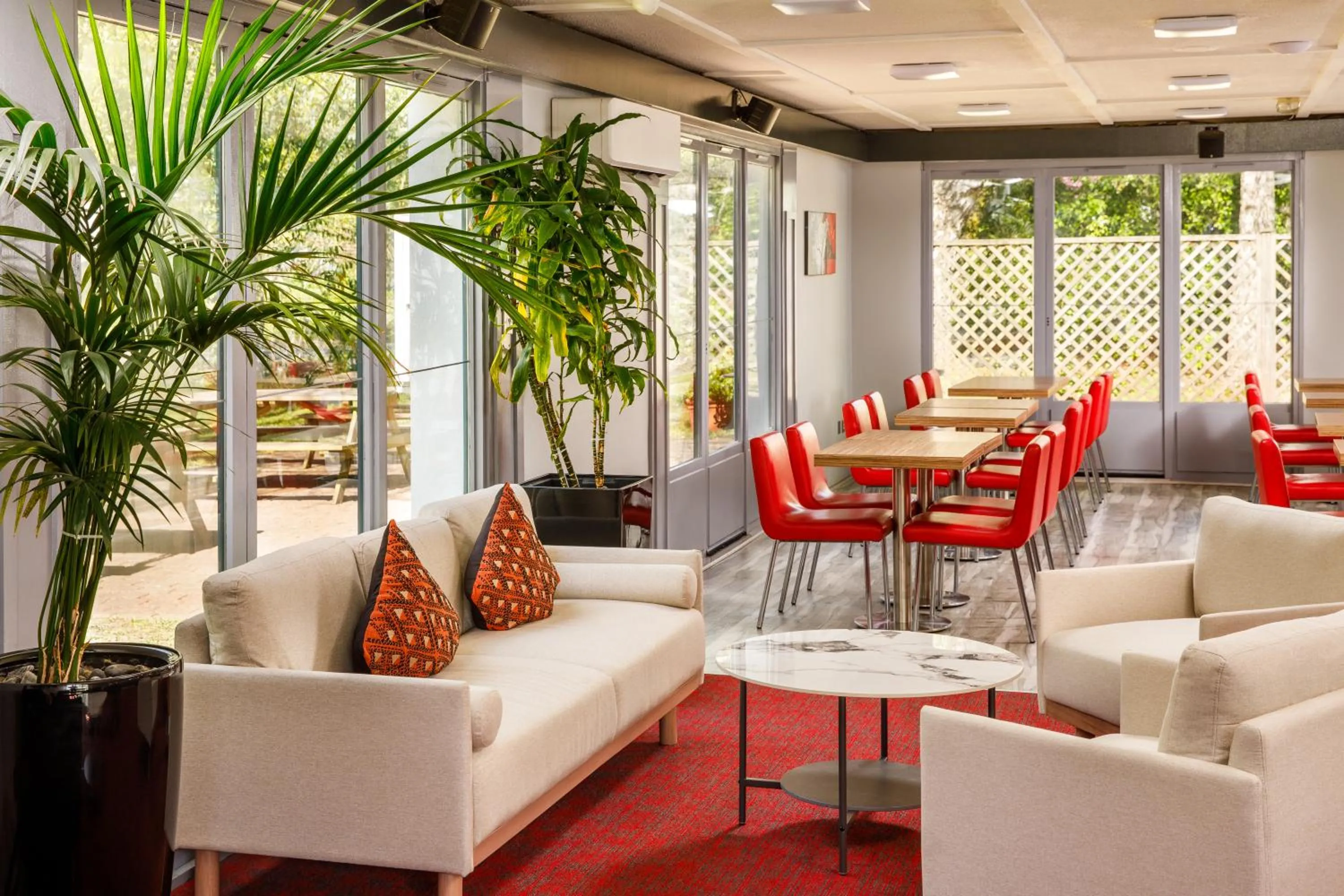 Lounge or bar in ibis Coventry South