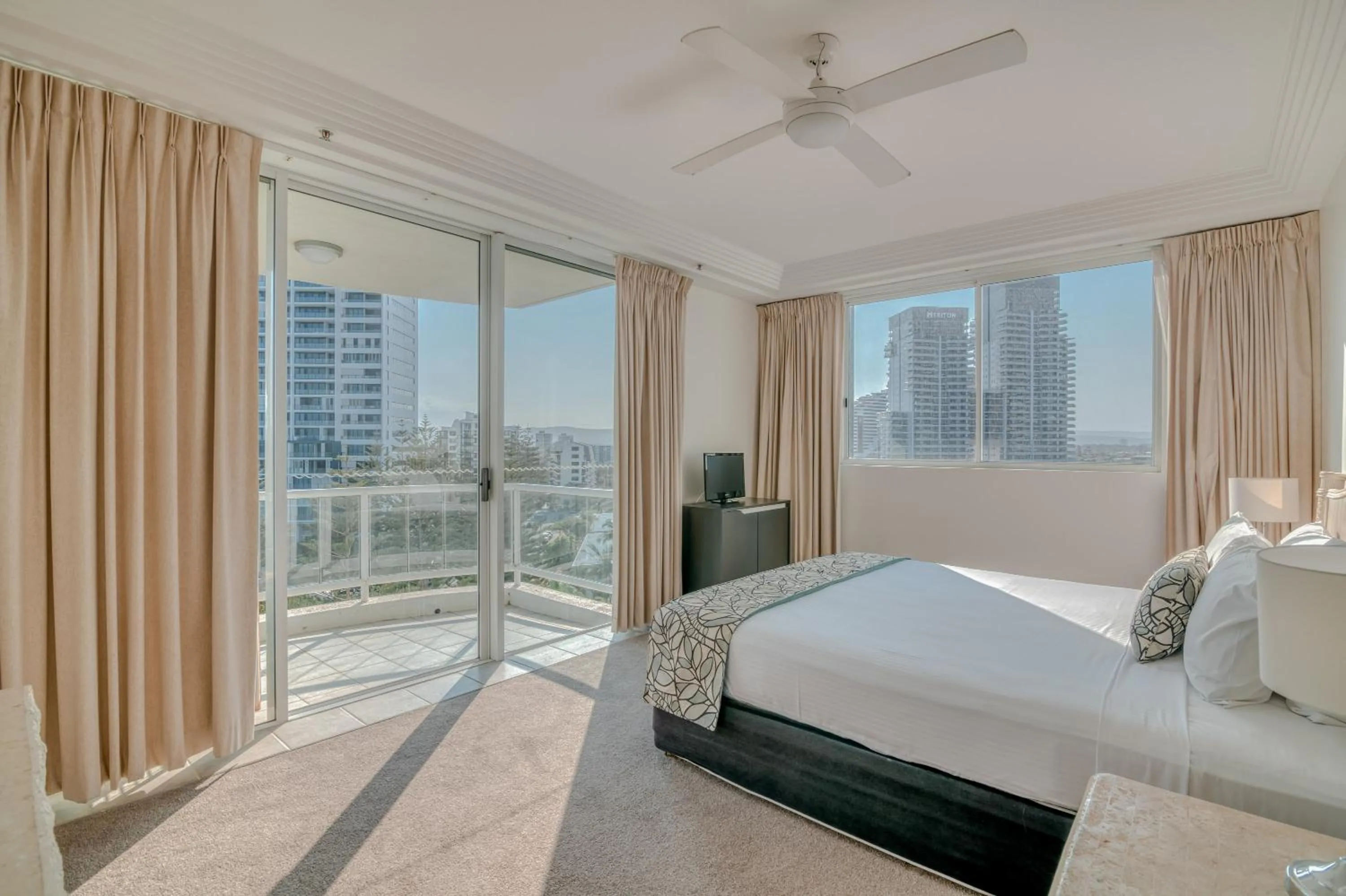 Bedroom, Bed in Carmel by the Sea