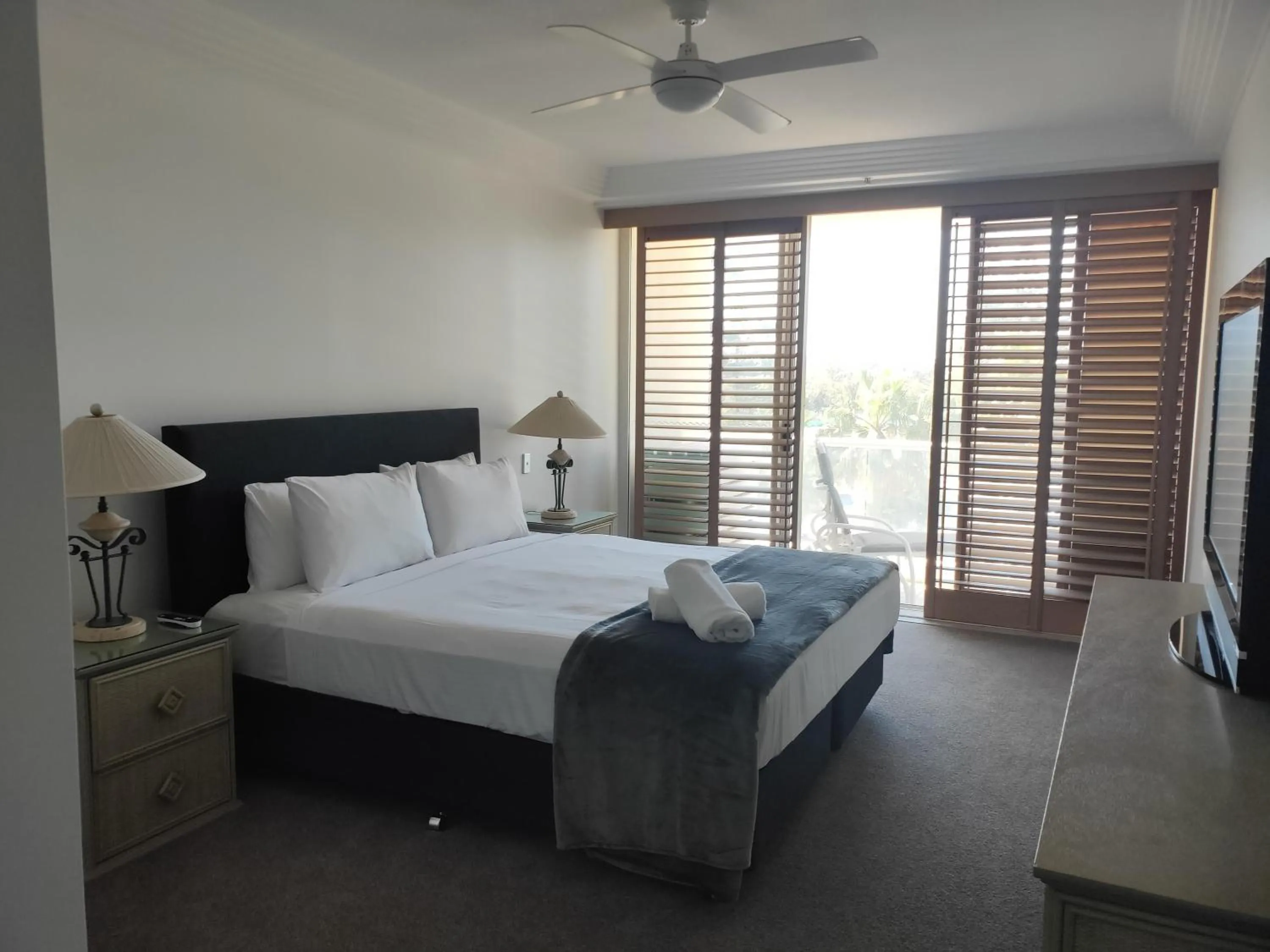 Bedroom, Bed in Carmel by the Sea