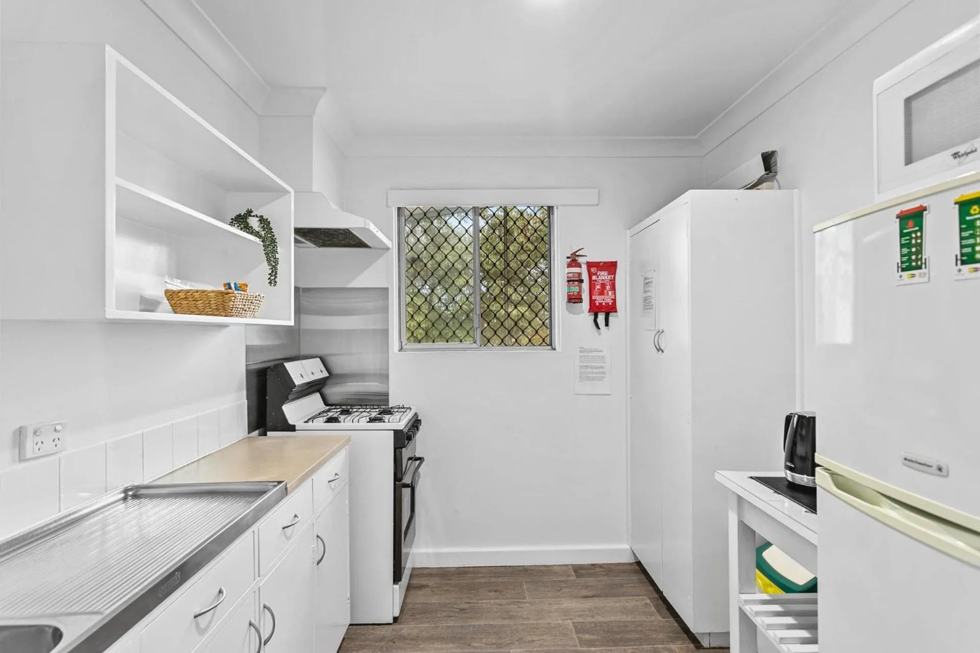 Malibu Apartments - Perth