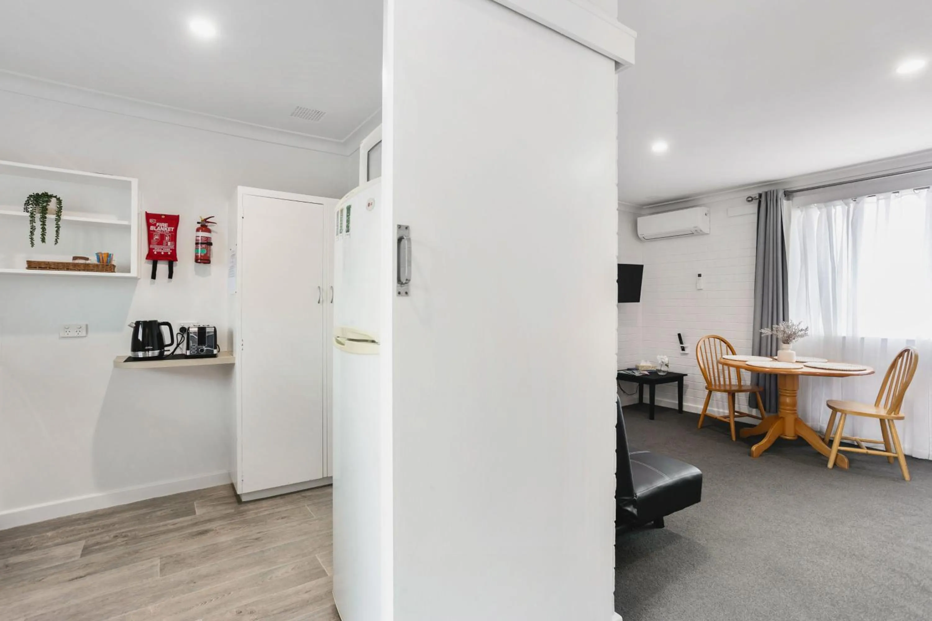 Malibu Apartments - Perth