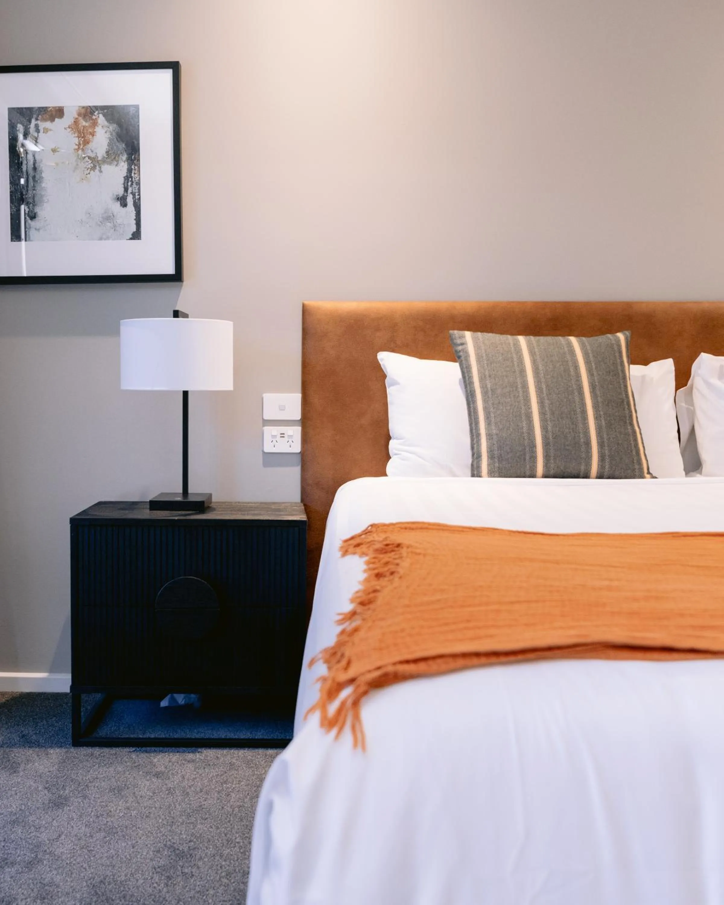 Bed in Wagga RSL Club Motel