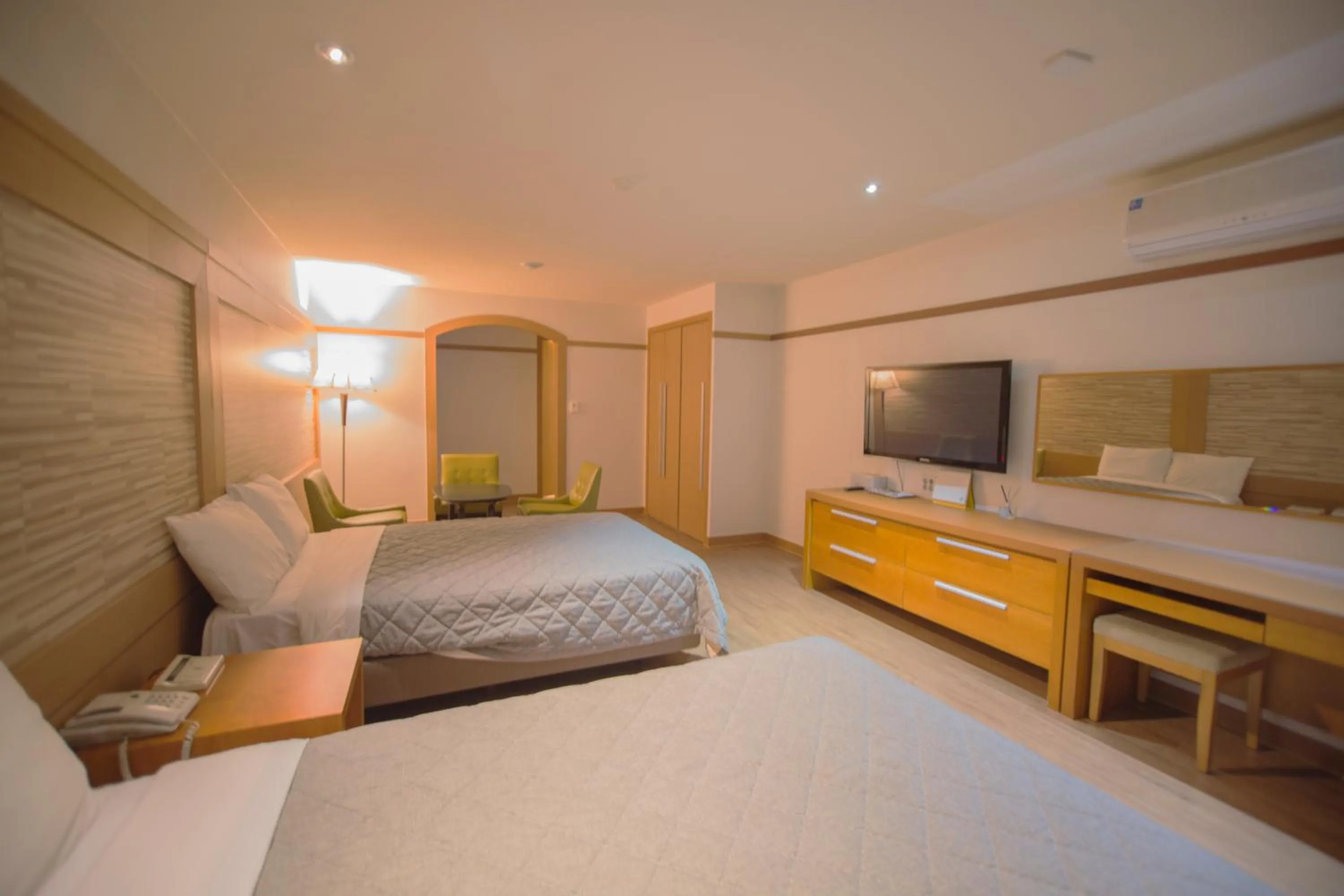 Bed in Incheon Airport Hotel Zeumes