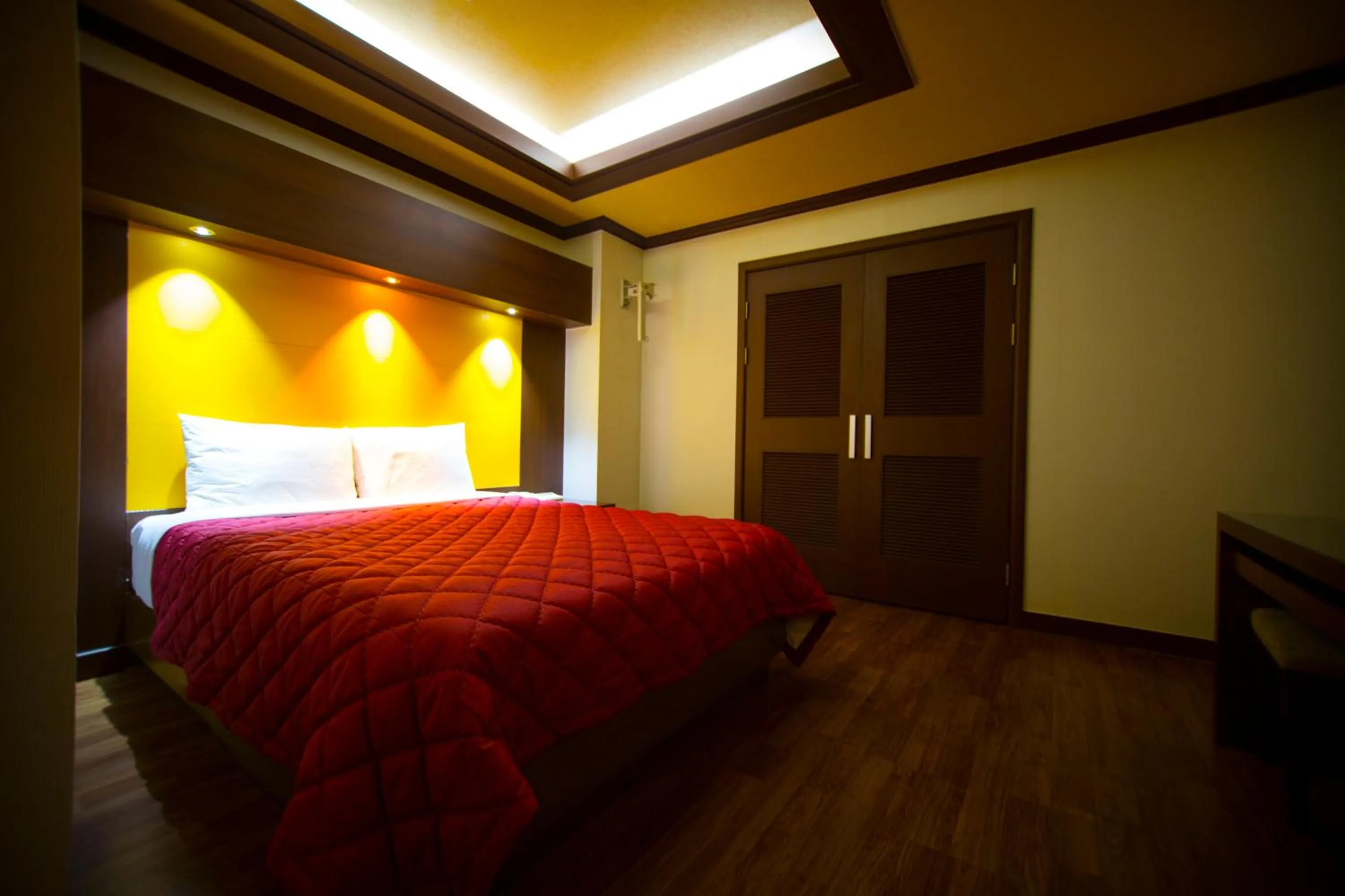 Bed in Incheon Airport Hotel Zeumes