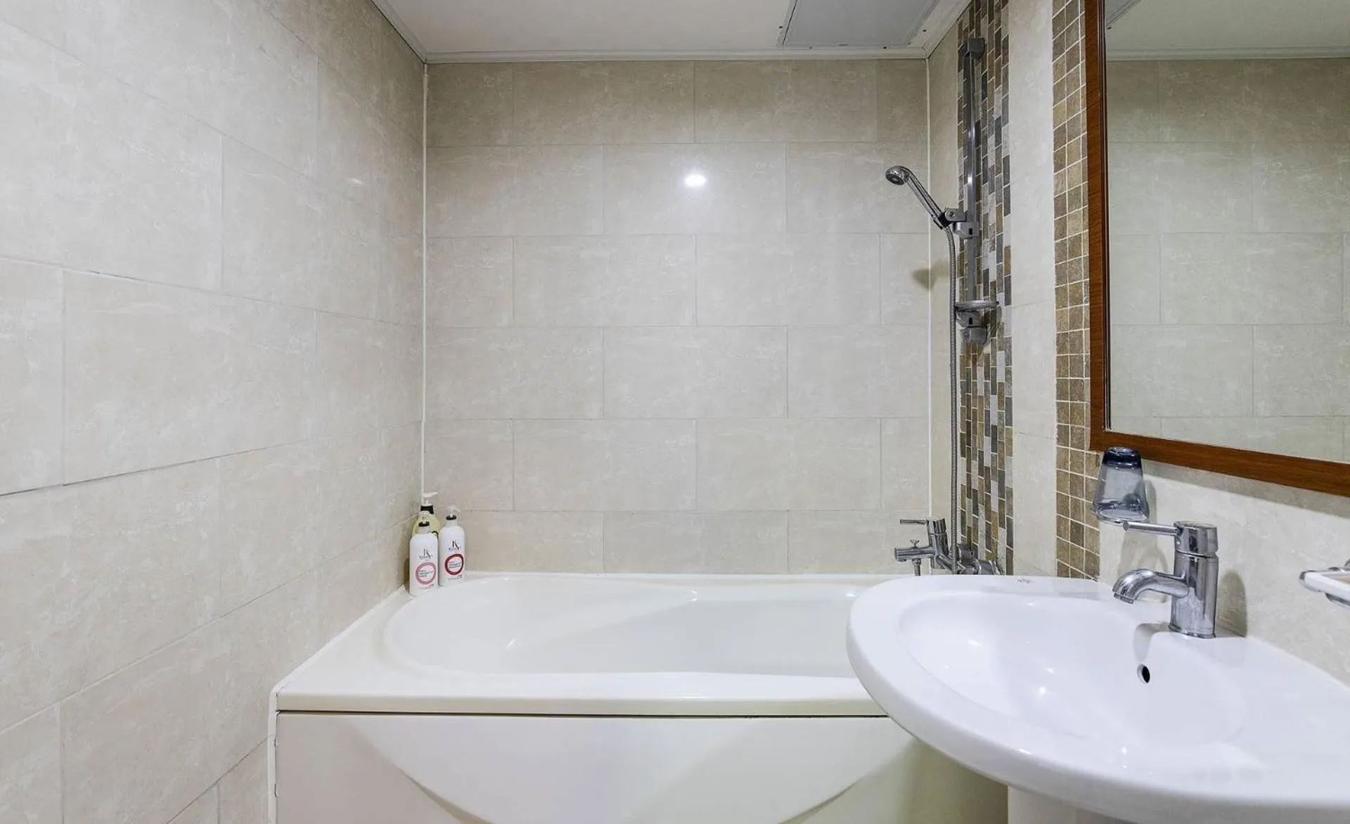 Incheon Airport Hotel Zeumes