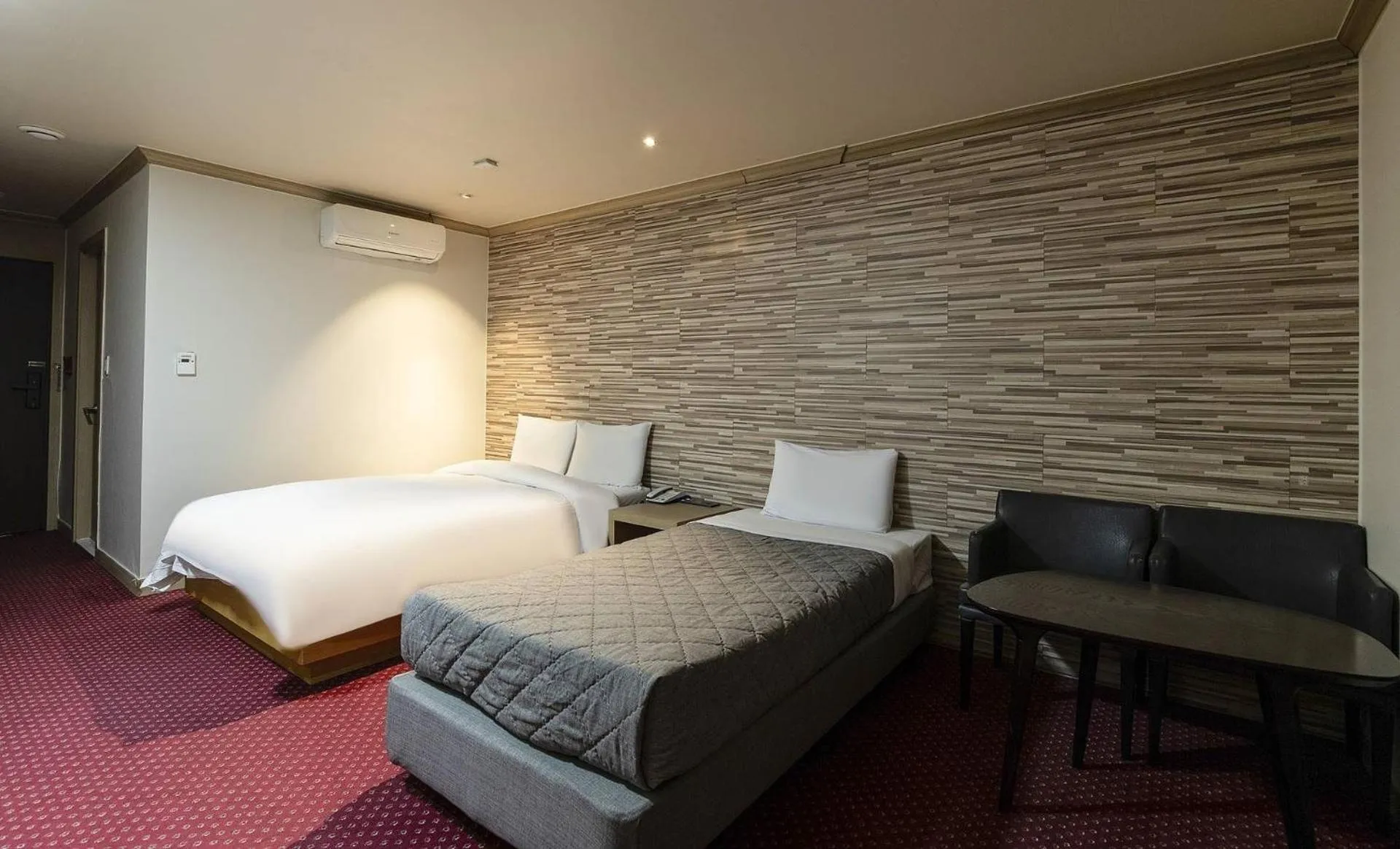 Bed in Incheon Airport Hotel Zeumes