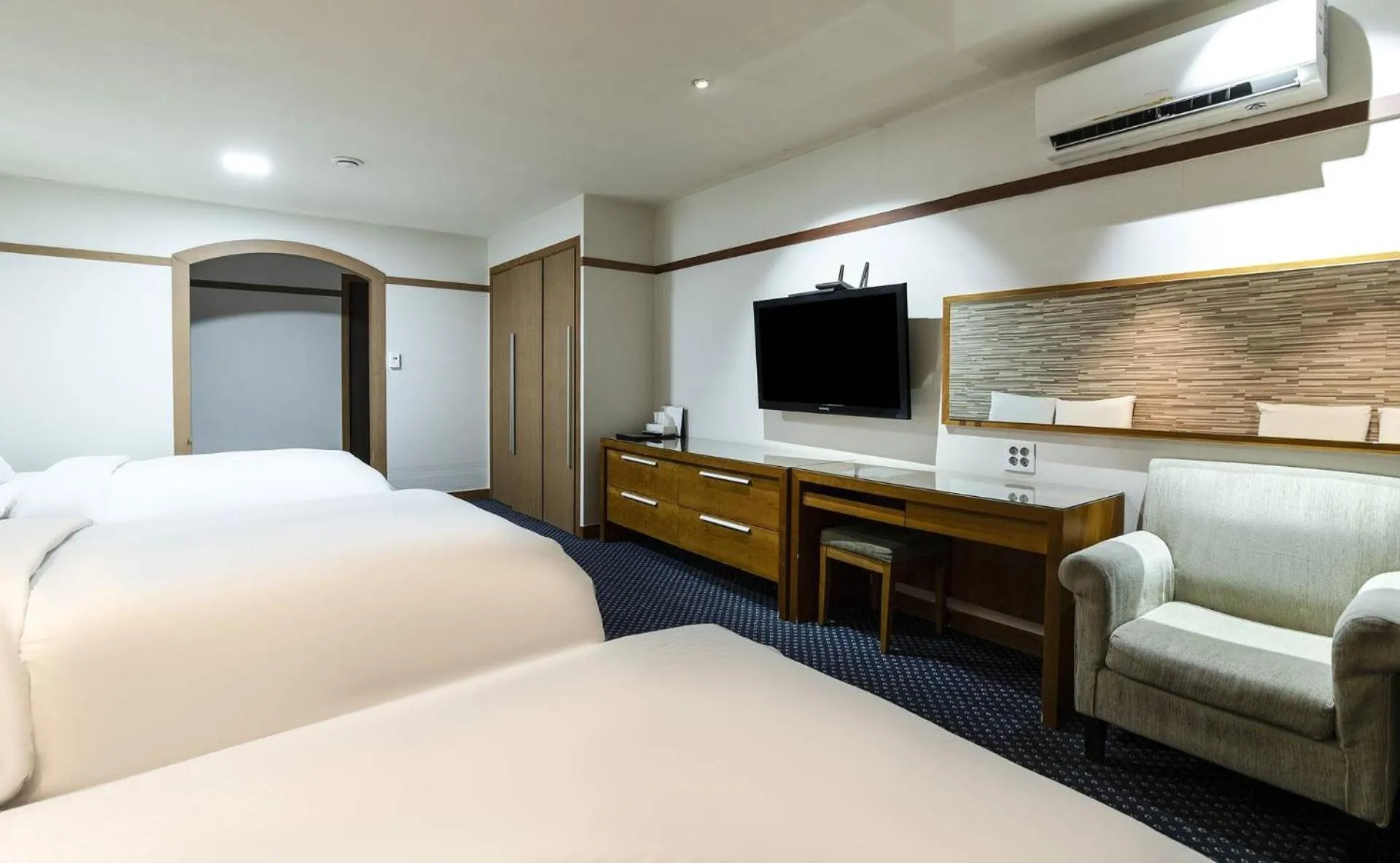 Bed in Incheon Airport Hotel Zeumes