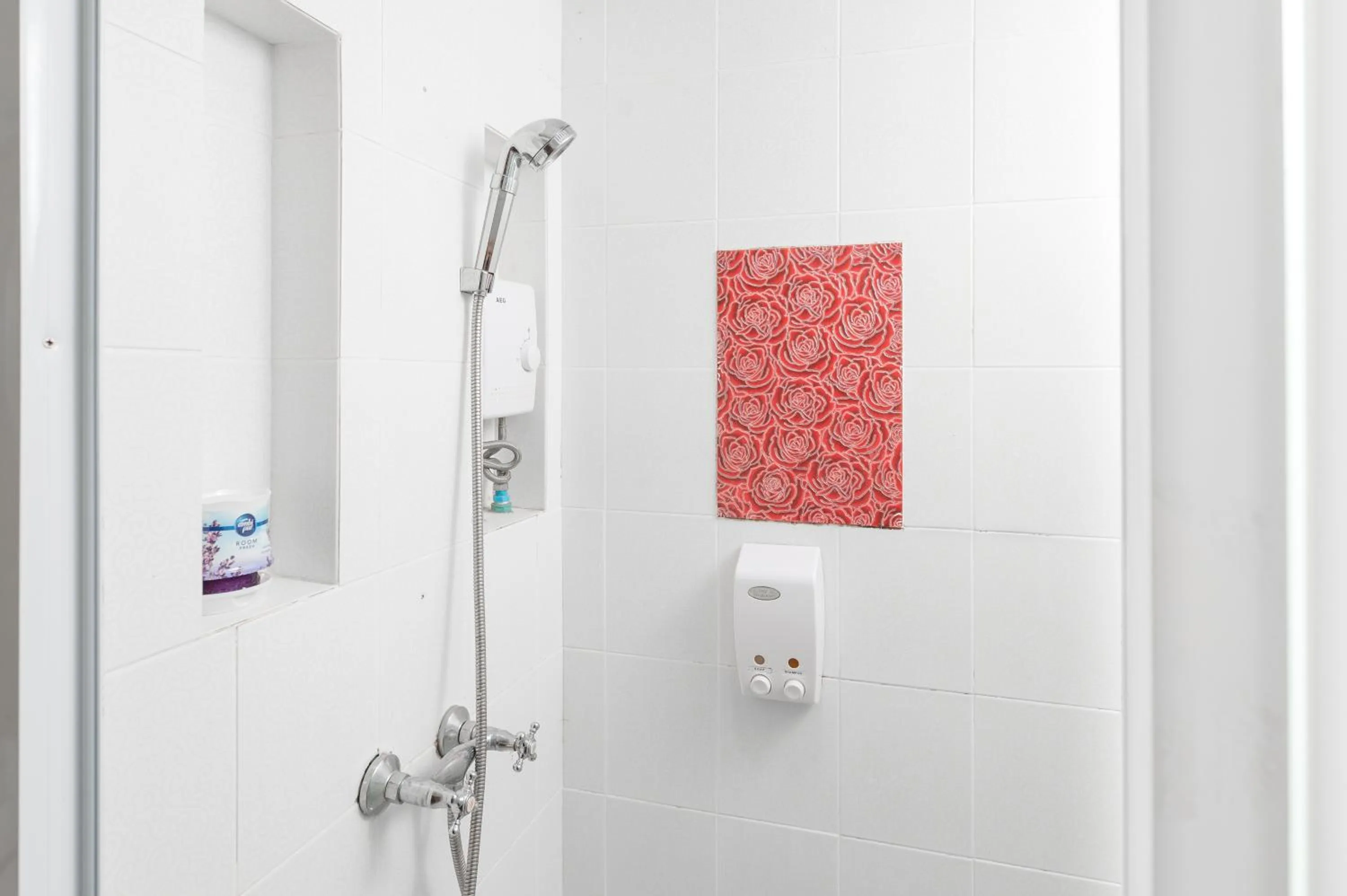 Shower in Chayadol Resort - SHA Extra Plus