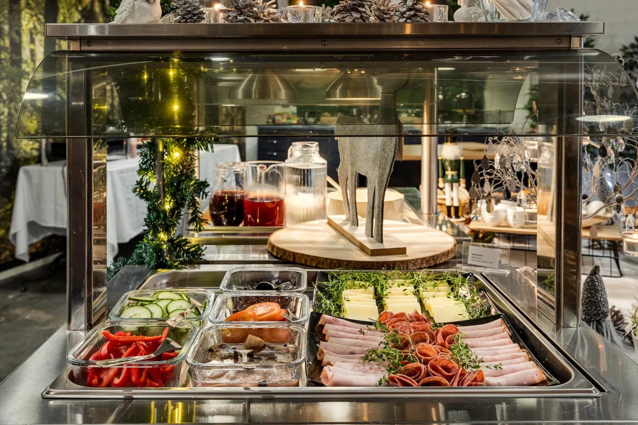 Restaurant/places to eat in Hotelli Keskipiste