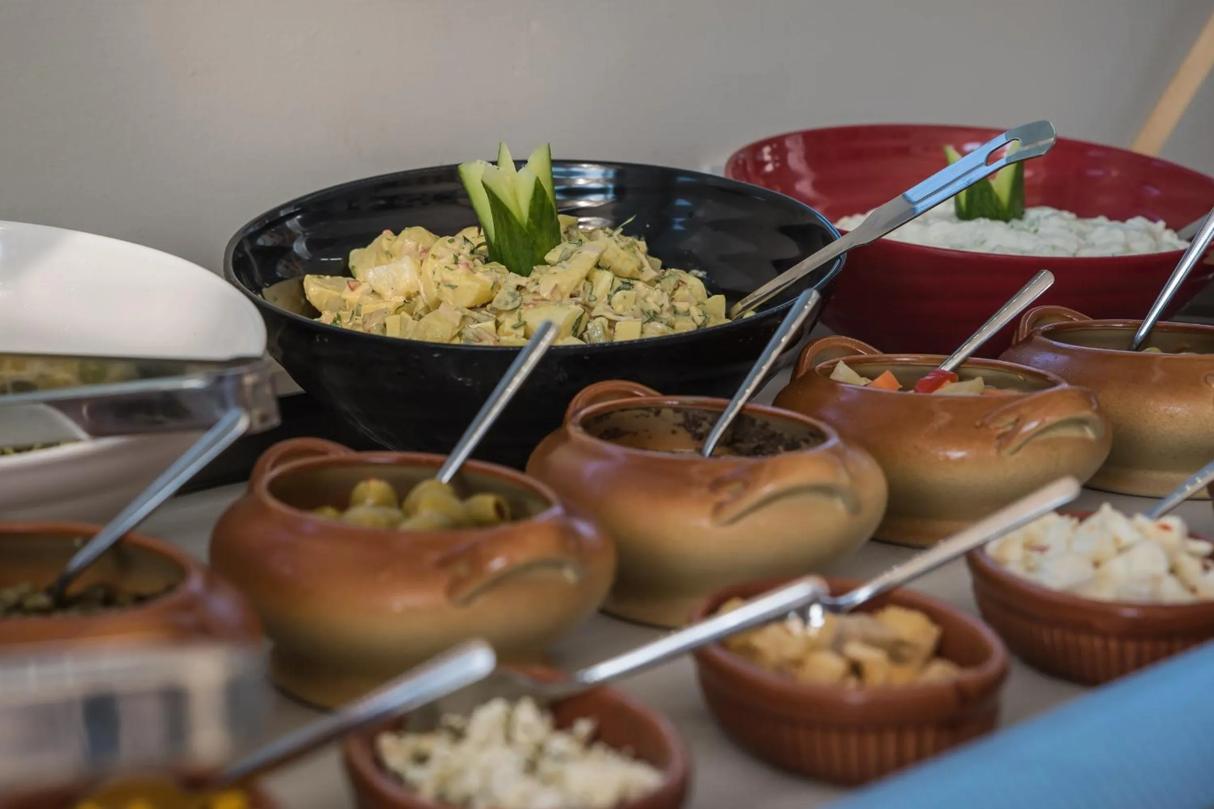 Food and drinks in Golden Coast Beachfront Resort