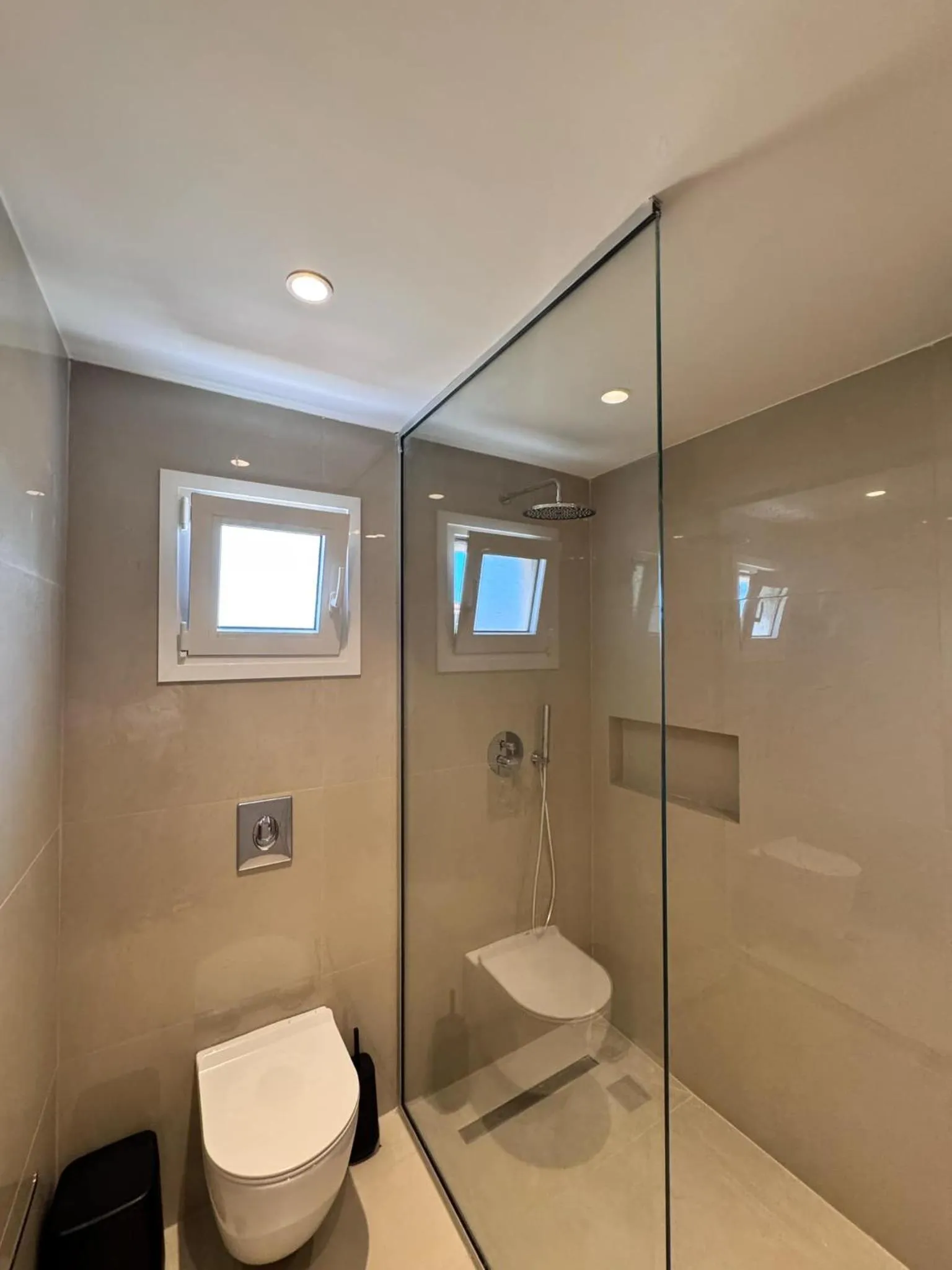 Shower in Golden Coast Beachfront Resort