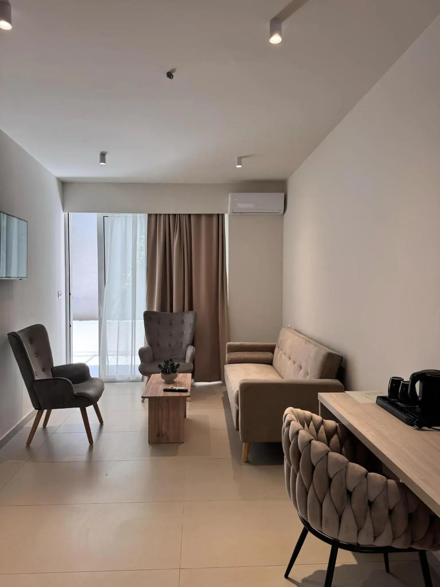 King Suite with Spa Bath in Golden Coast Beachfront Resort King Suite with Spa Bath in Golden Coast Beachfront Resort