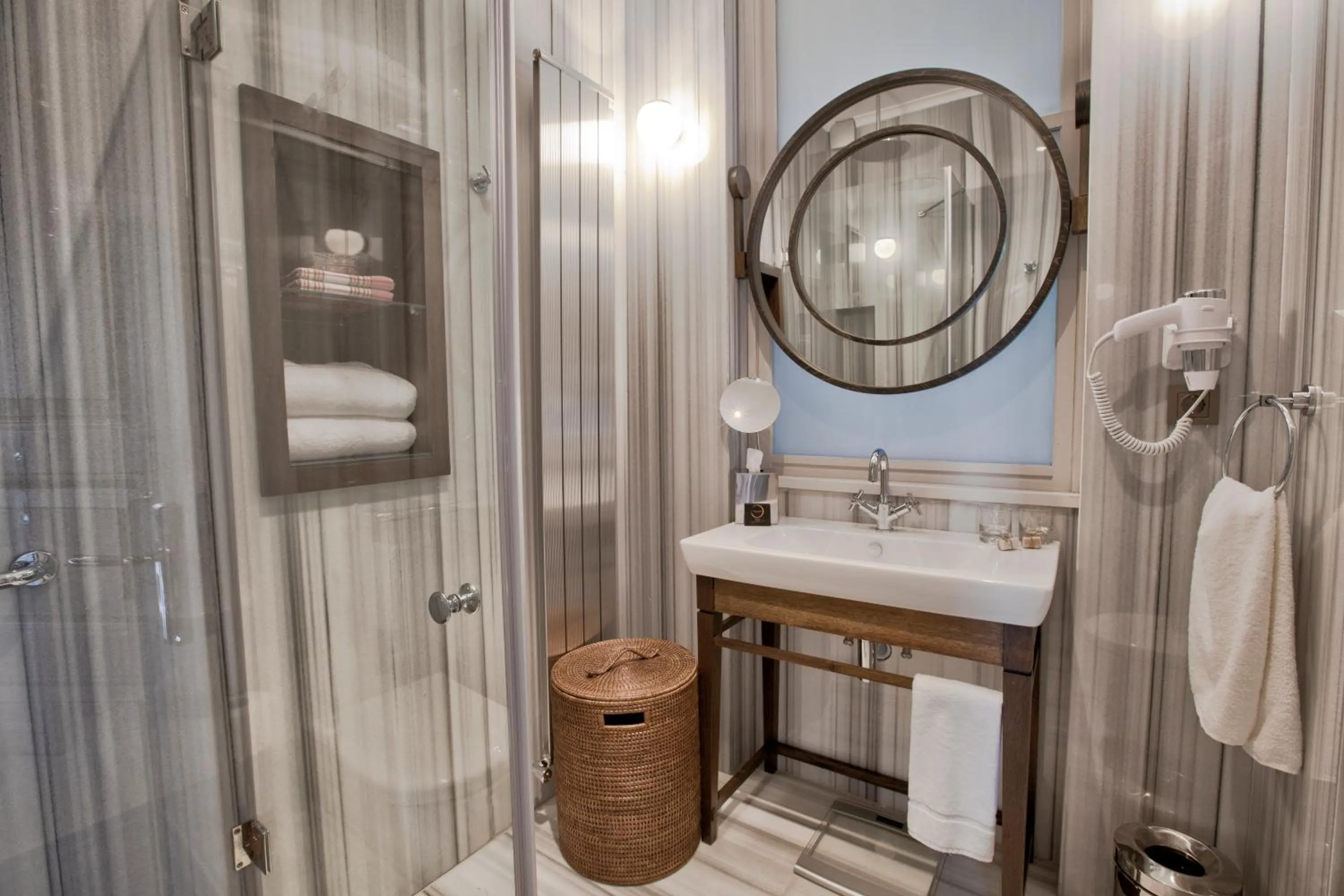 Bathroom in Urban Suites