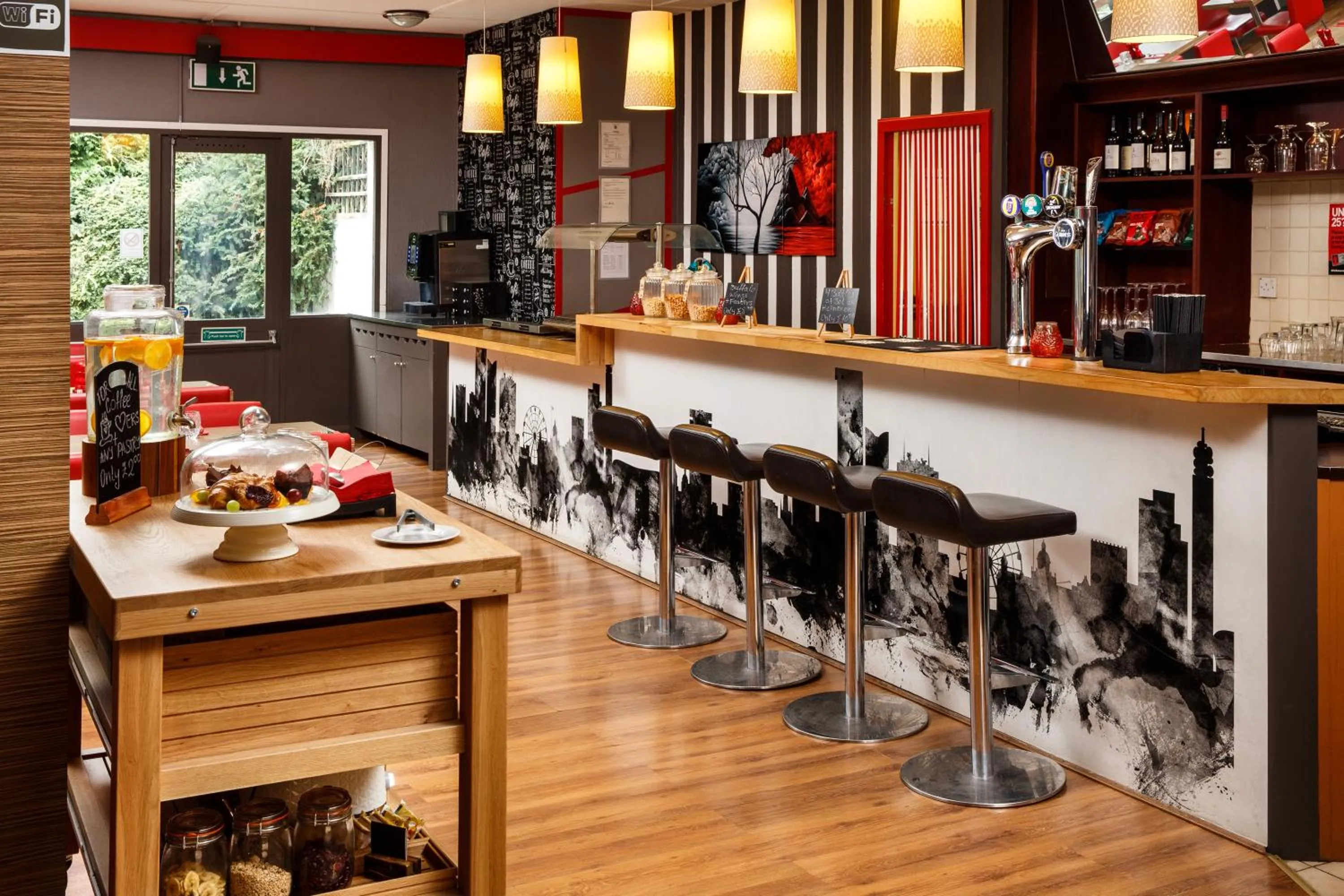 Lobby or reception in ibis Birmingham Centre Irving Street