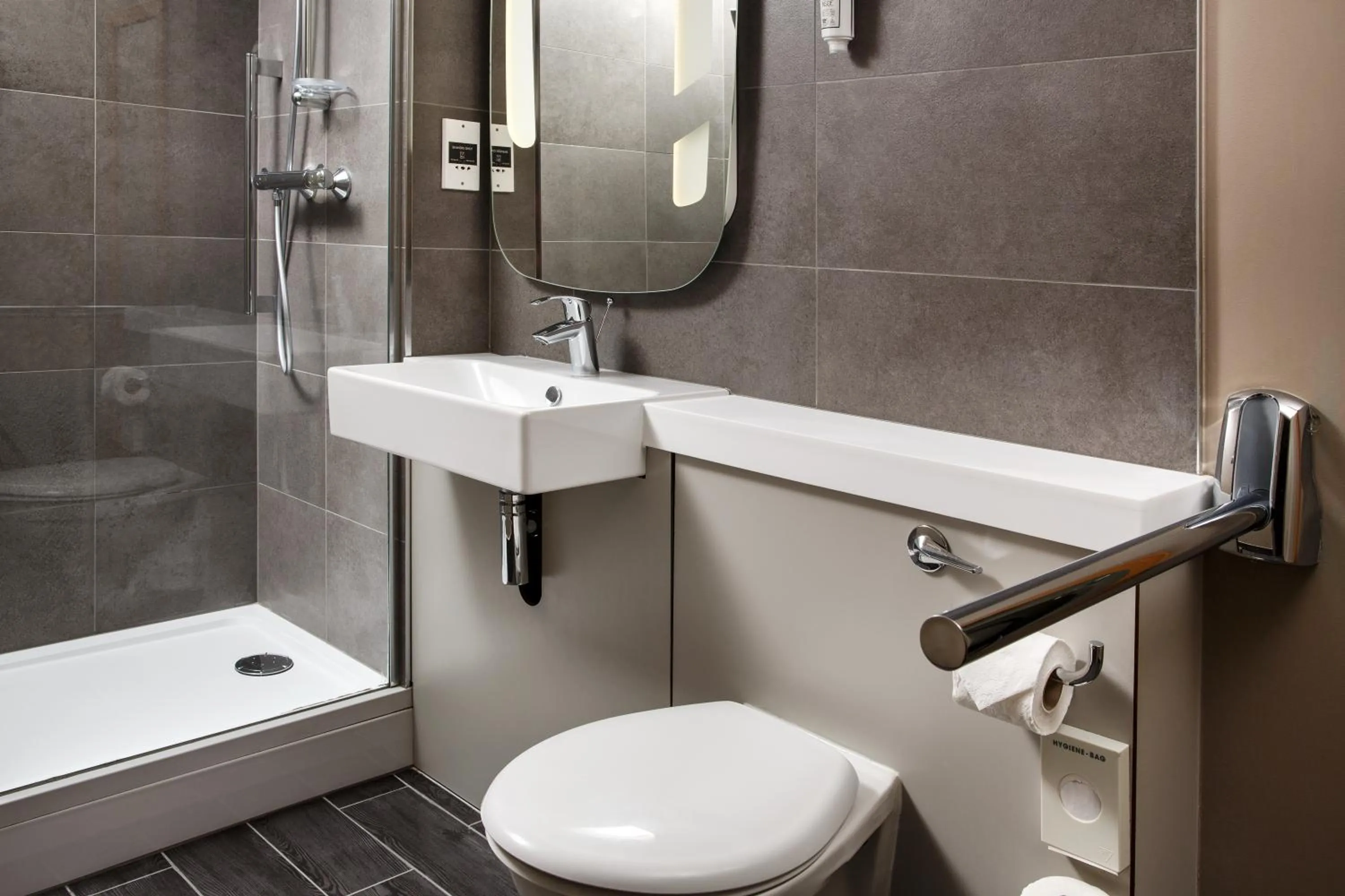 Bathroom in ibis Birmingham Centre Irving Street