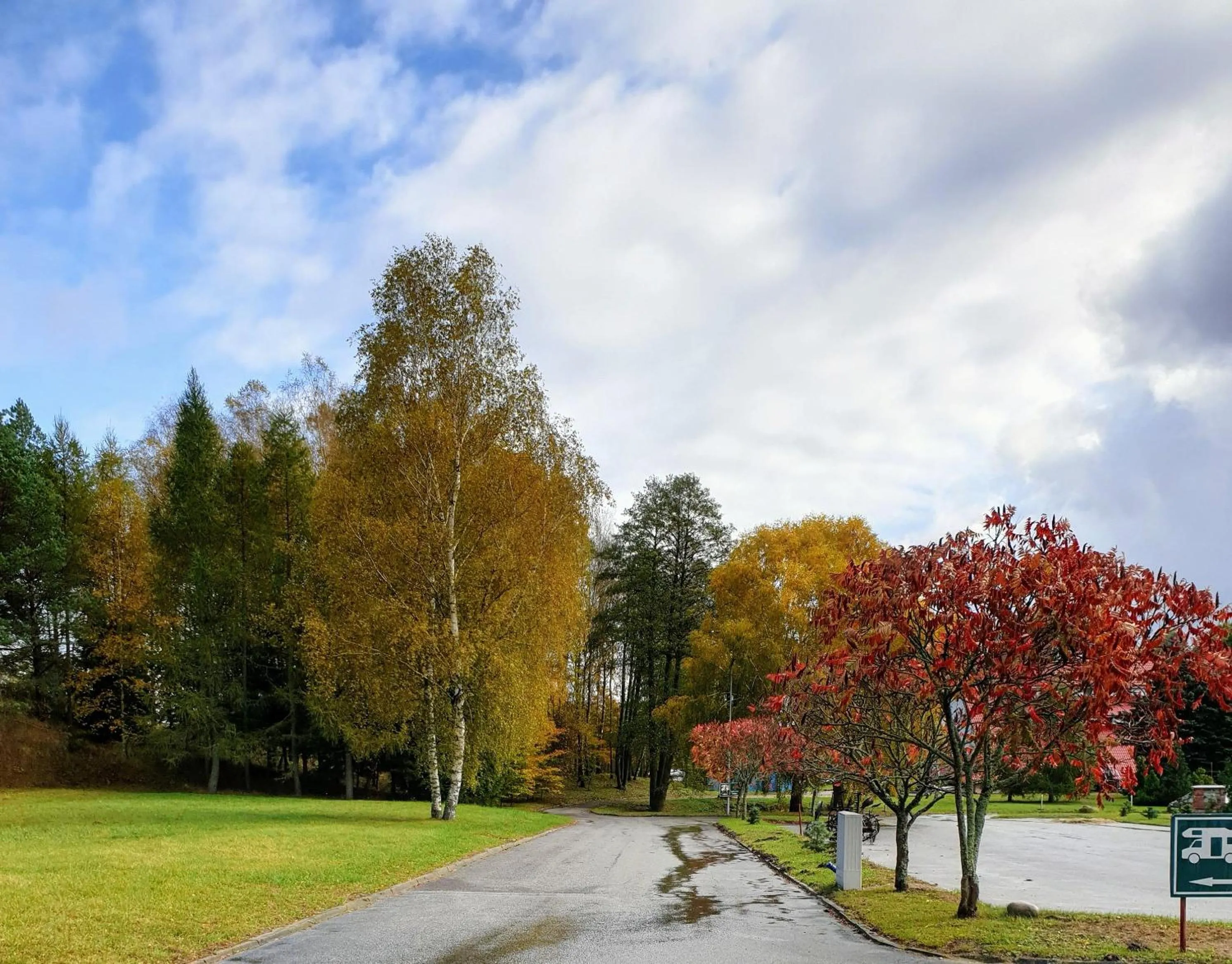 Natural landscape in Park Inn Resort przy jeziorze - sauna i duży parking - pieski mile widziane