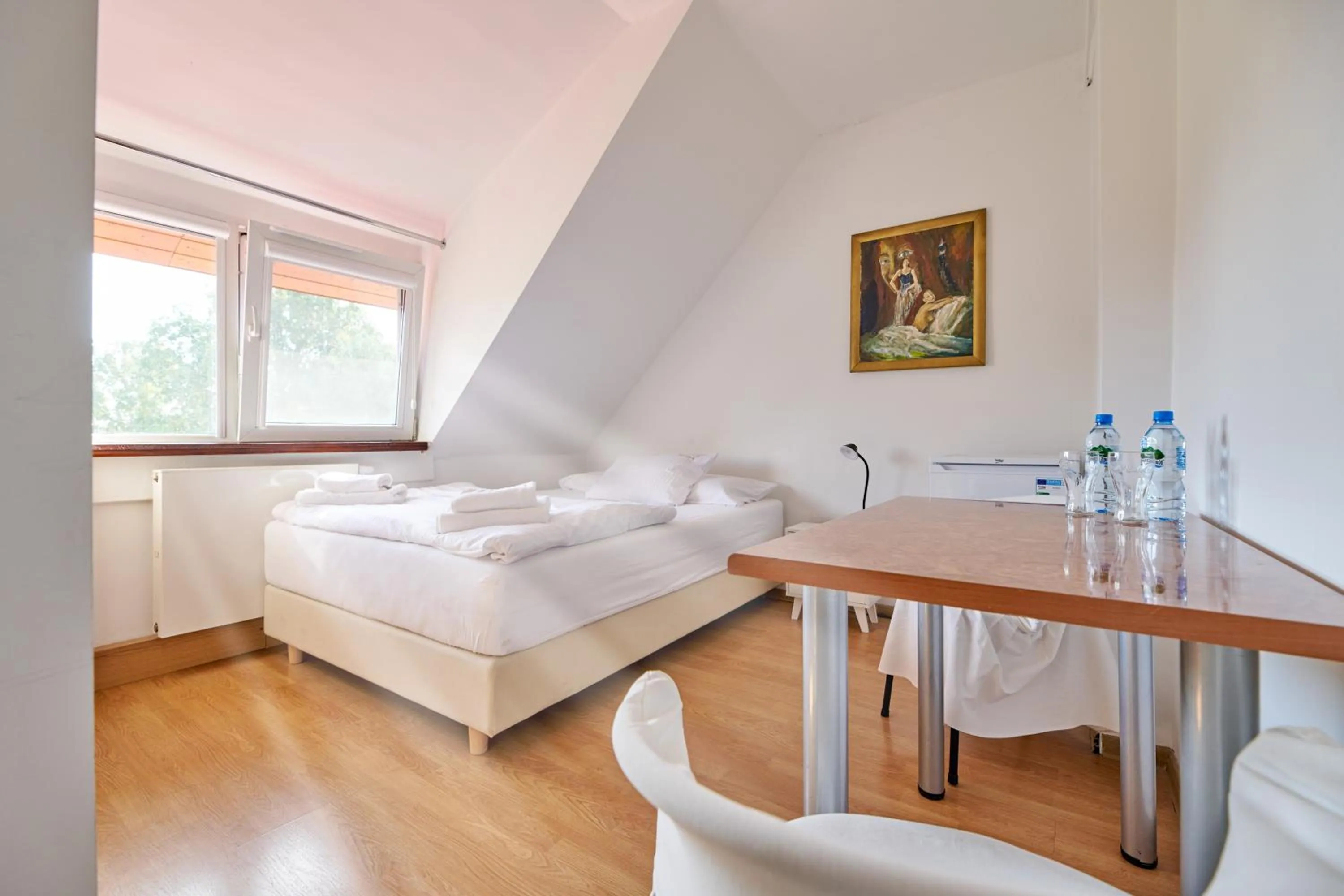 Photo of the whole room, Bed in Park Inn Resort przy jeziorze - sauna i duży parking - pieski mile widziane