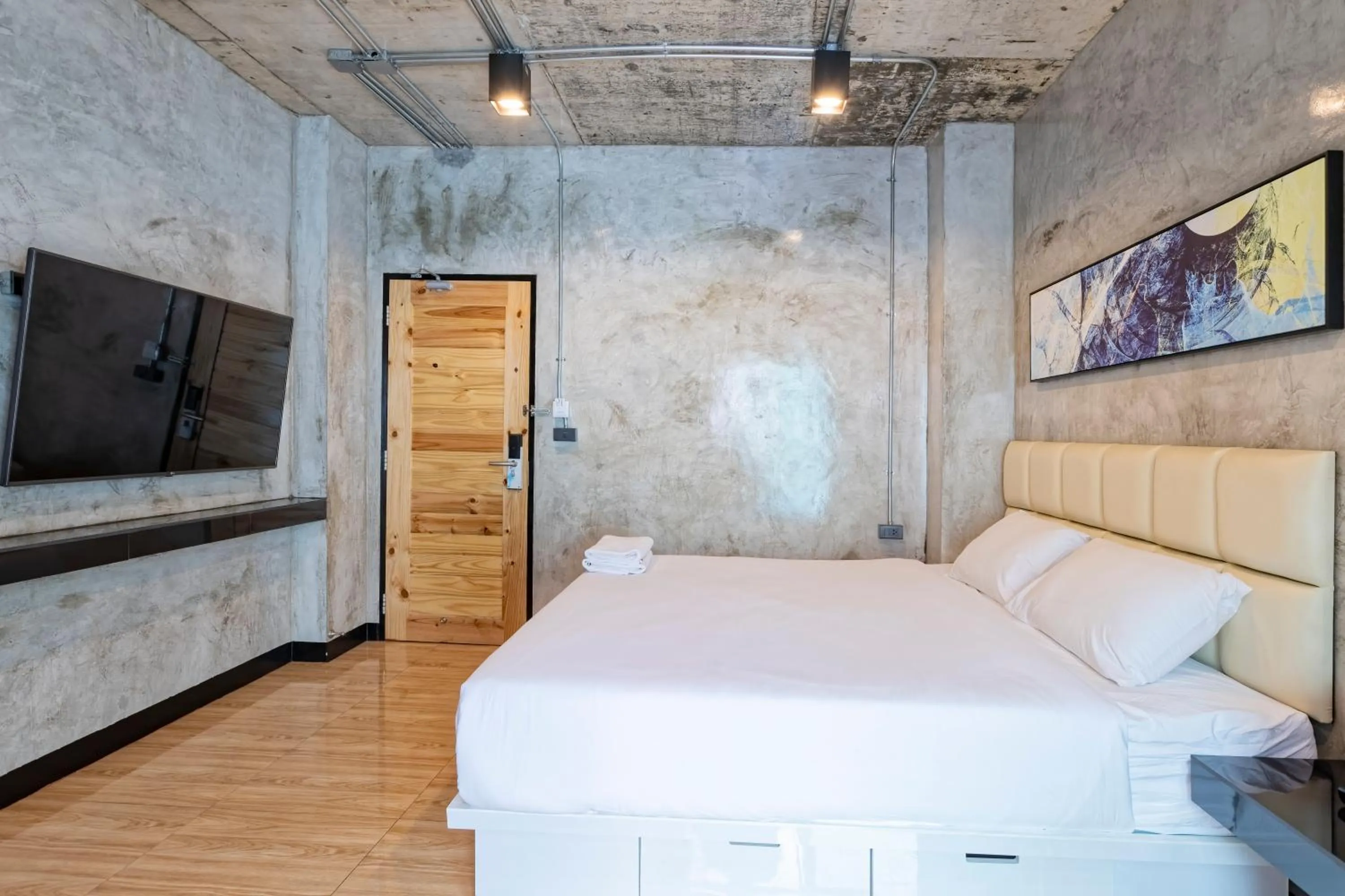 Bed in My Style Resort Hotel -SHA Plus