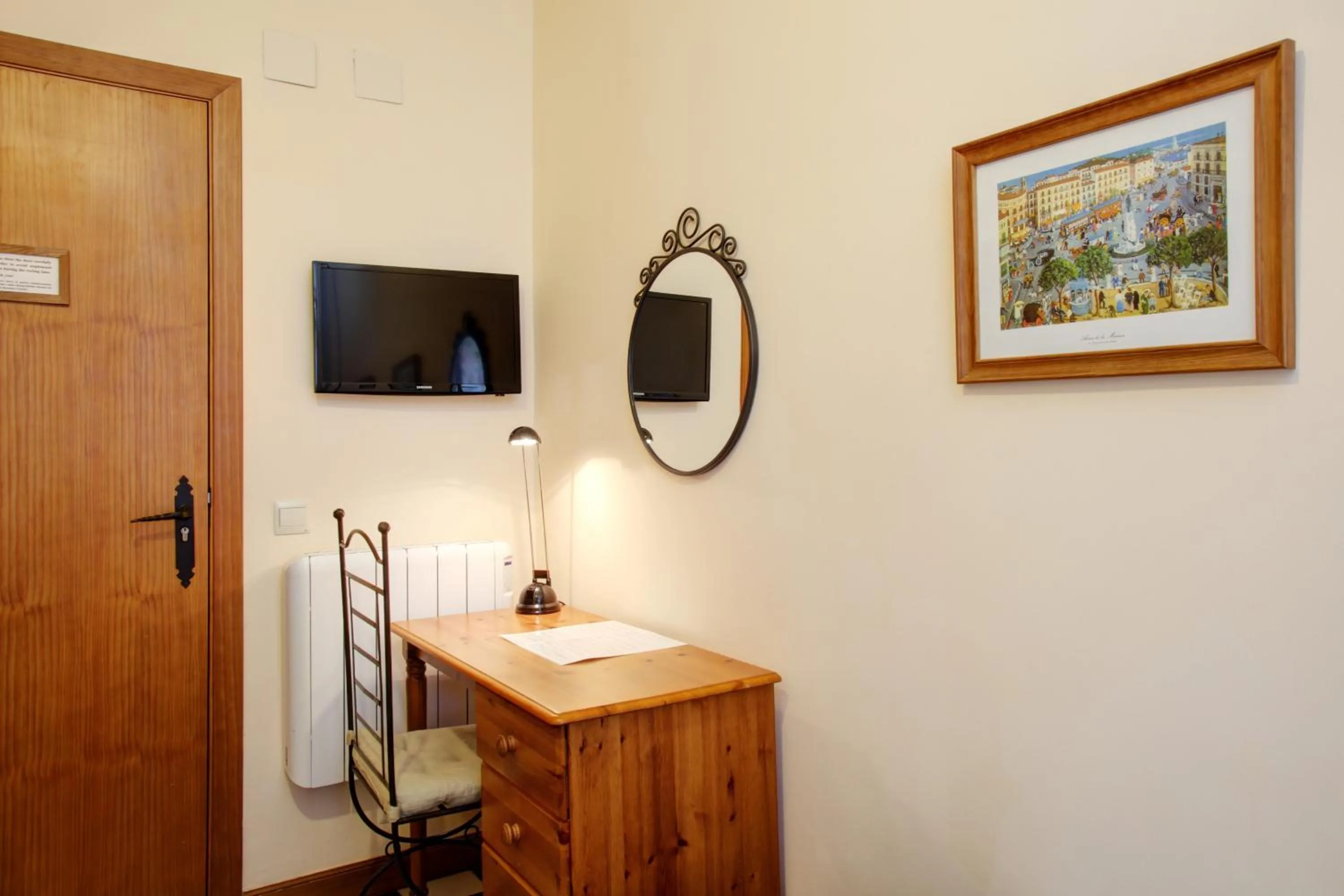 Bedroom in Málaga Lodge Guesthouse