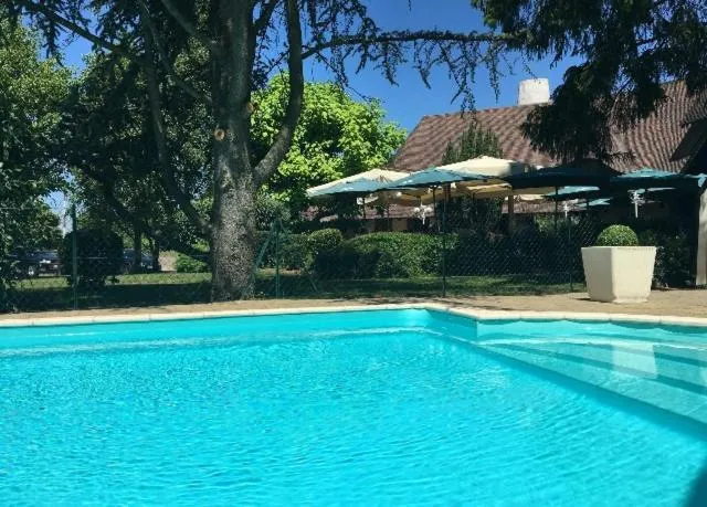Swimming pool in La Flambée