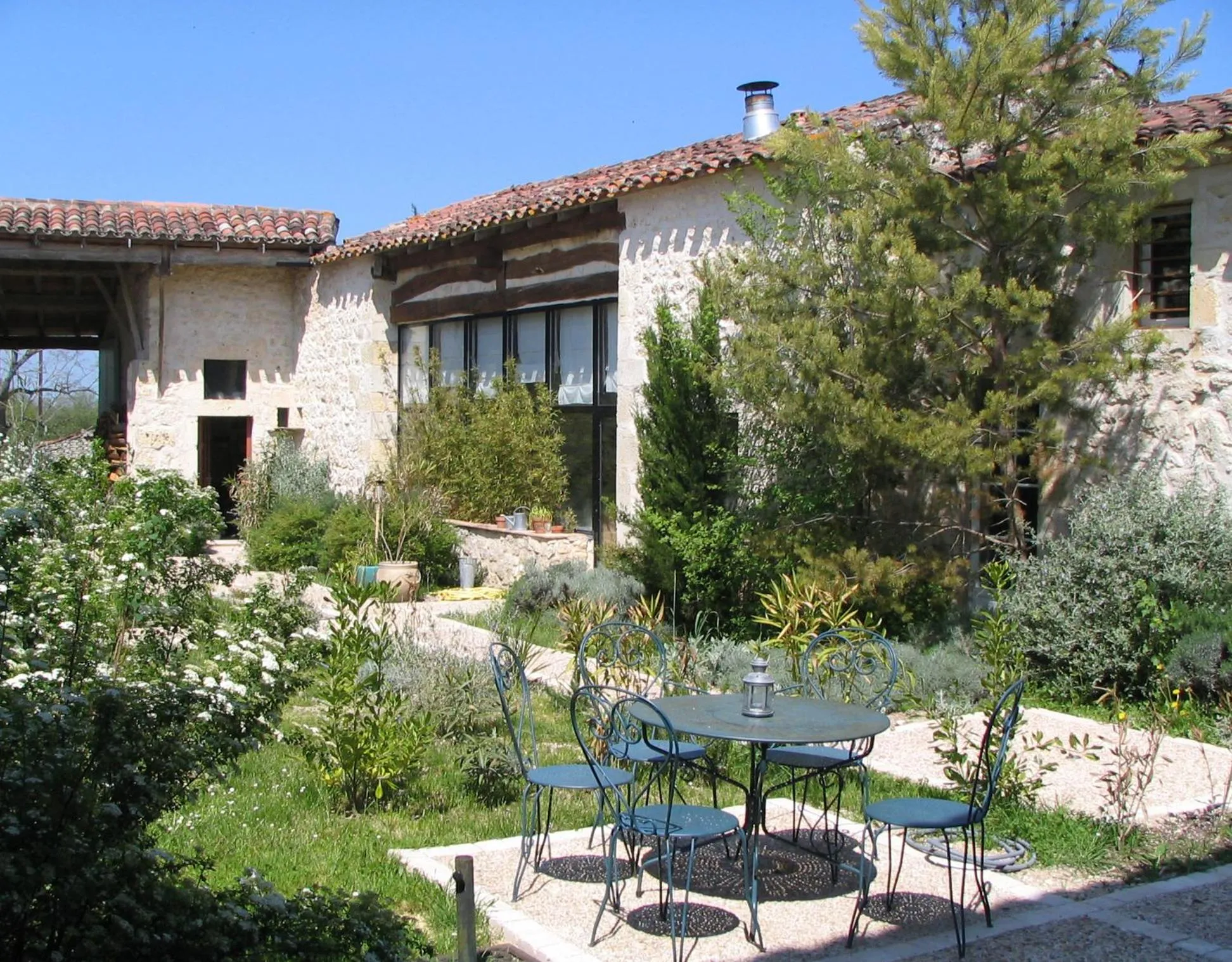 Patio in gîte le cayrols