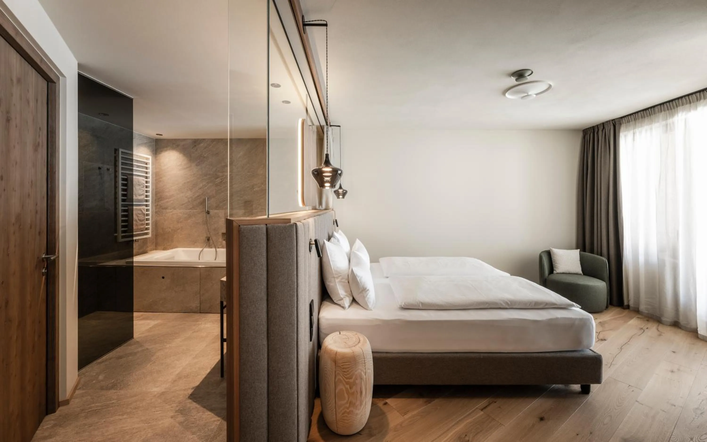 Bedroom, Bed in Cendevaves Alpine Silence