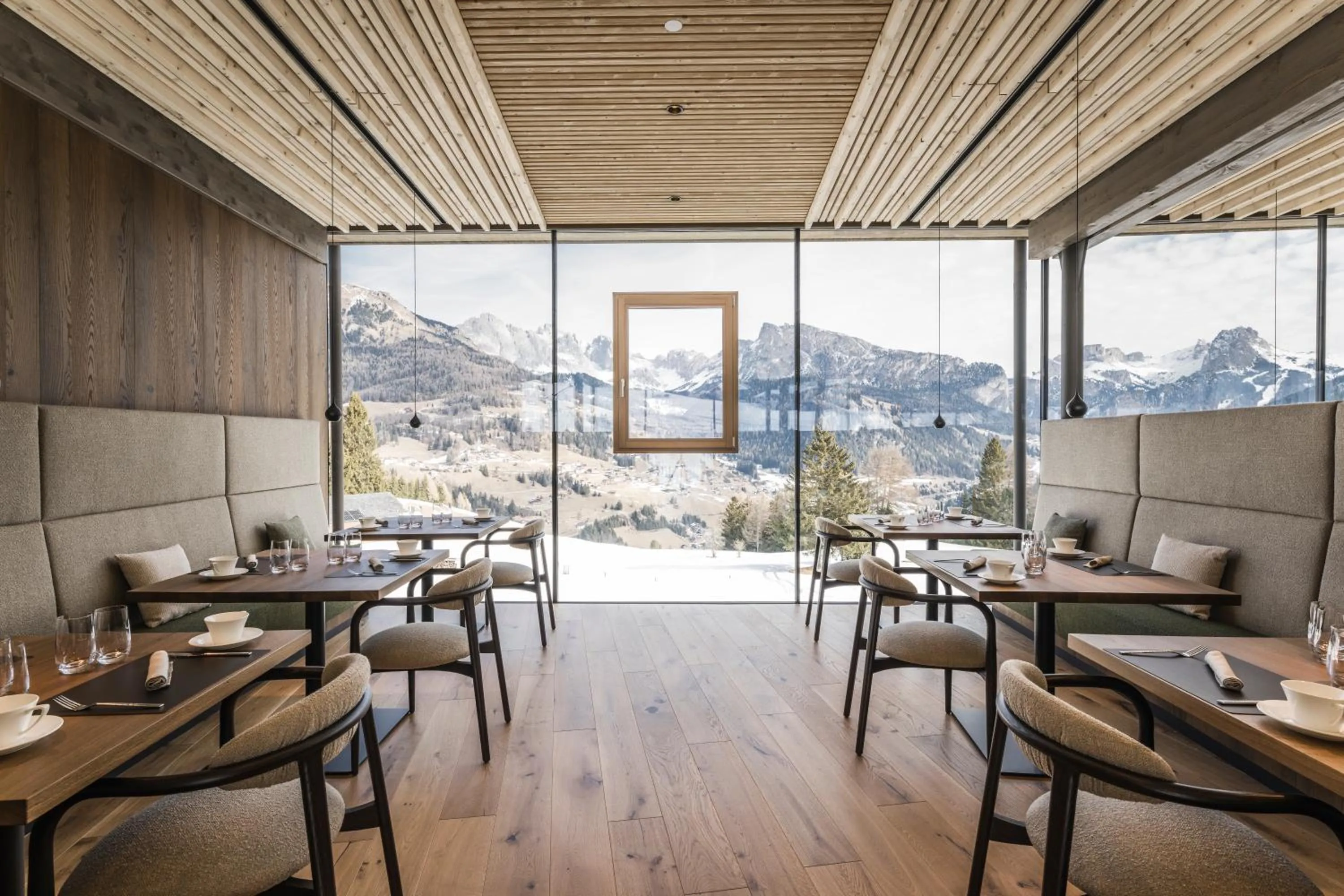 Breakfast in Cendevaves Alpine Silence