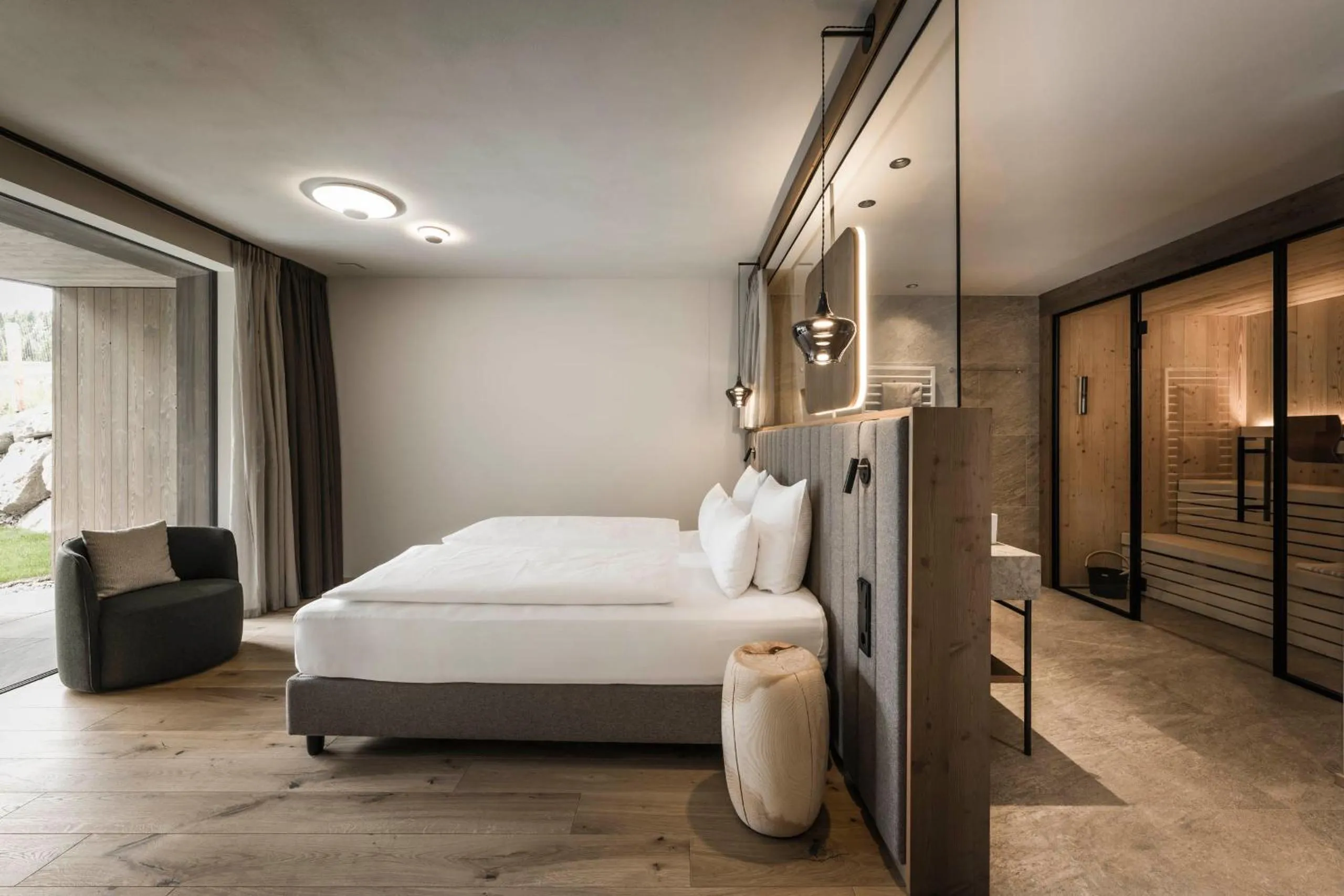 Bedroom, Bed in Cendevaves Alpine Silence