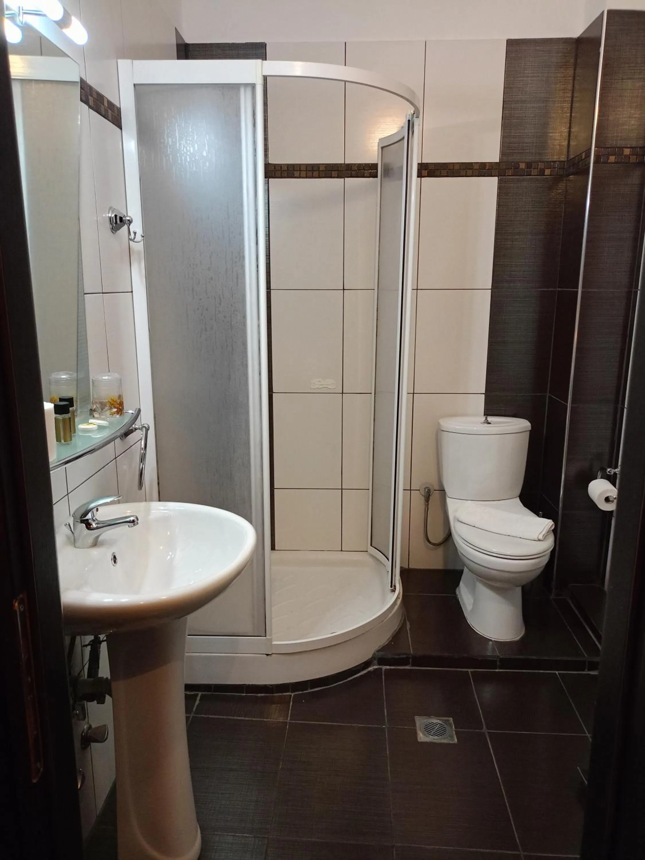 Bathroom in Hotel Edem