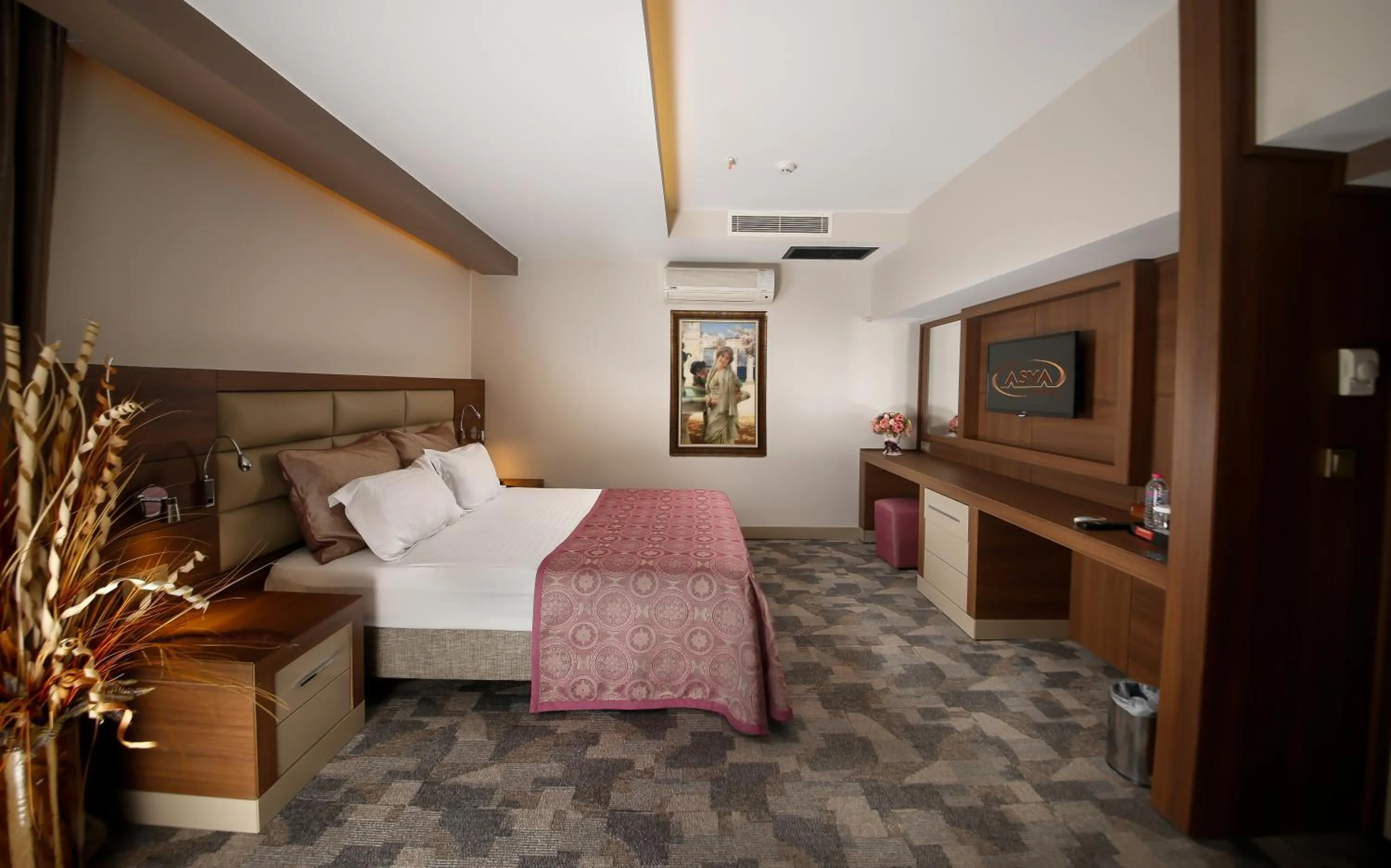 Bed in Elit Asya Hotel