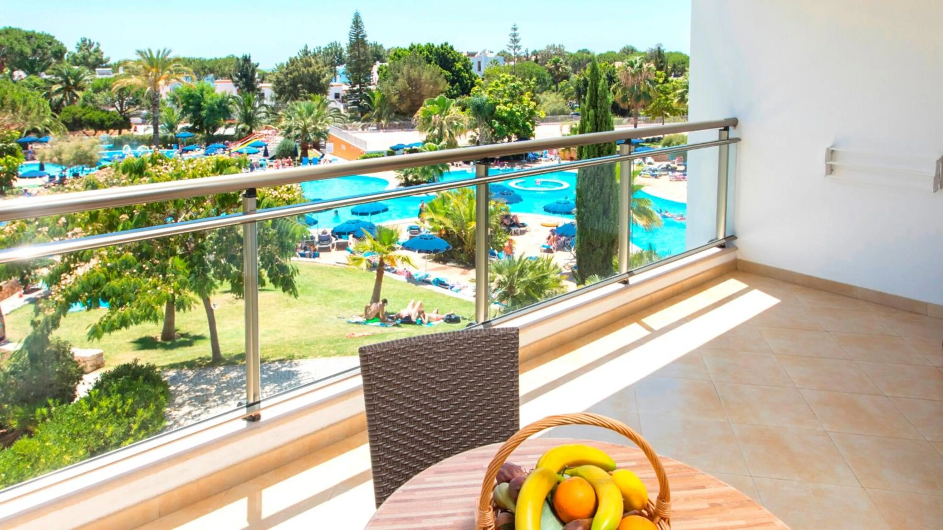 Balcony/Terrace in Alfagar Aparthotel